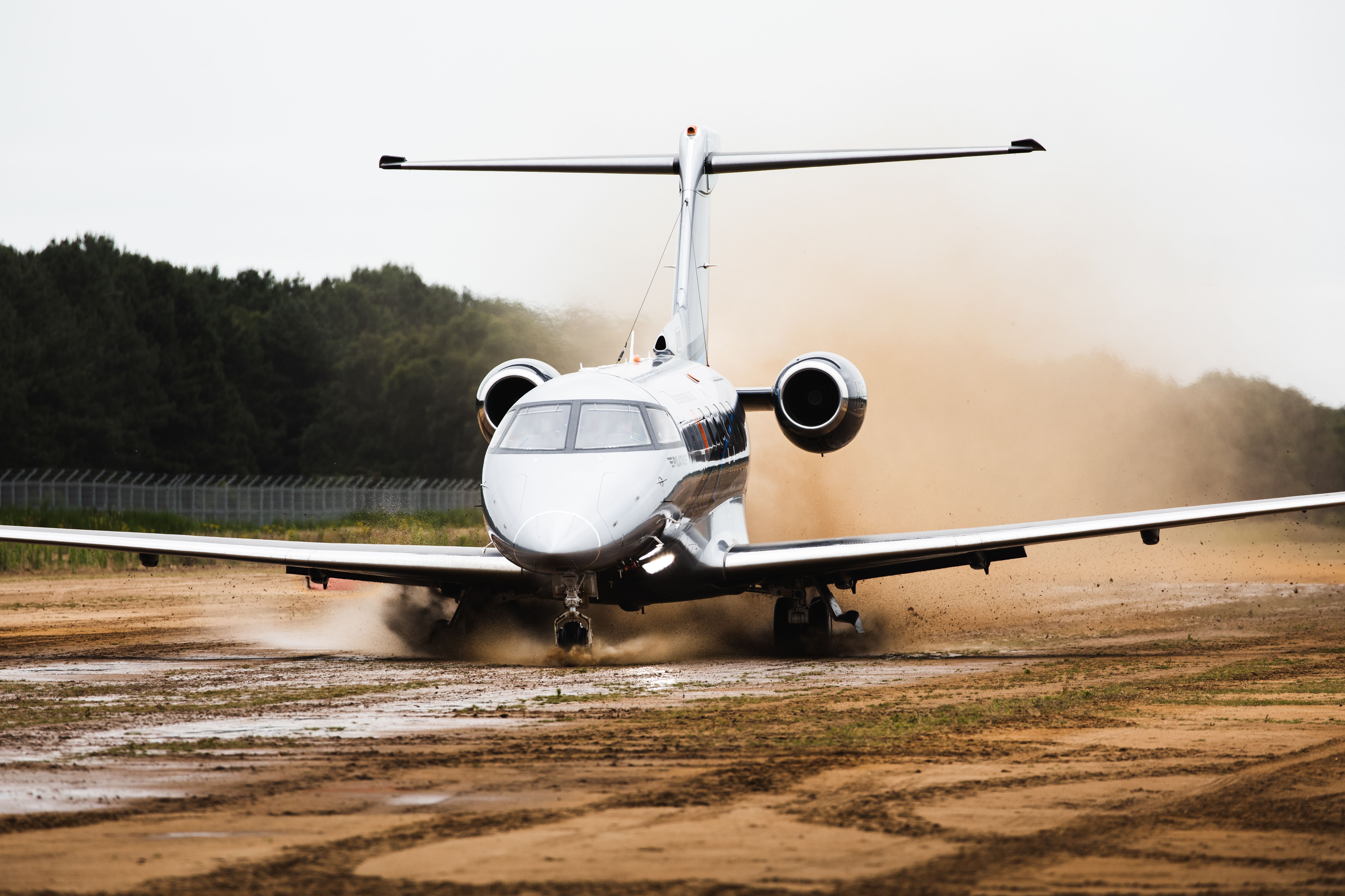 5 Amazing Private Planes That Can Land Just About Anywhere