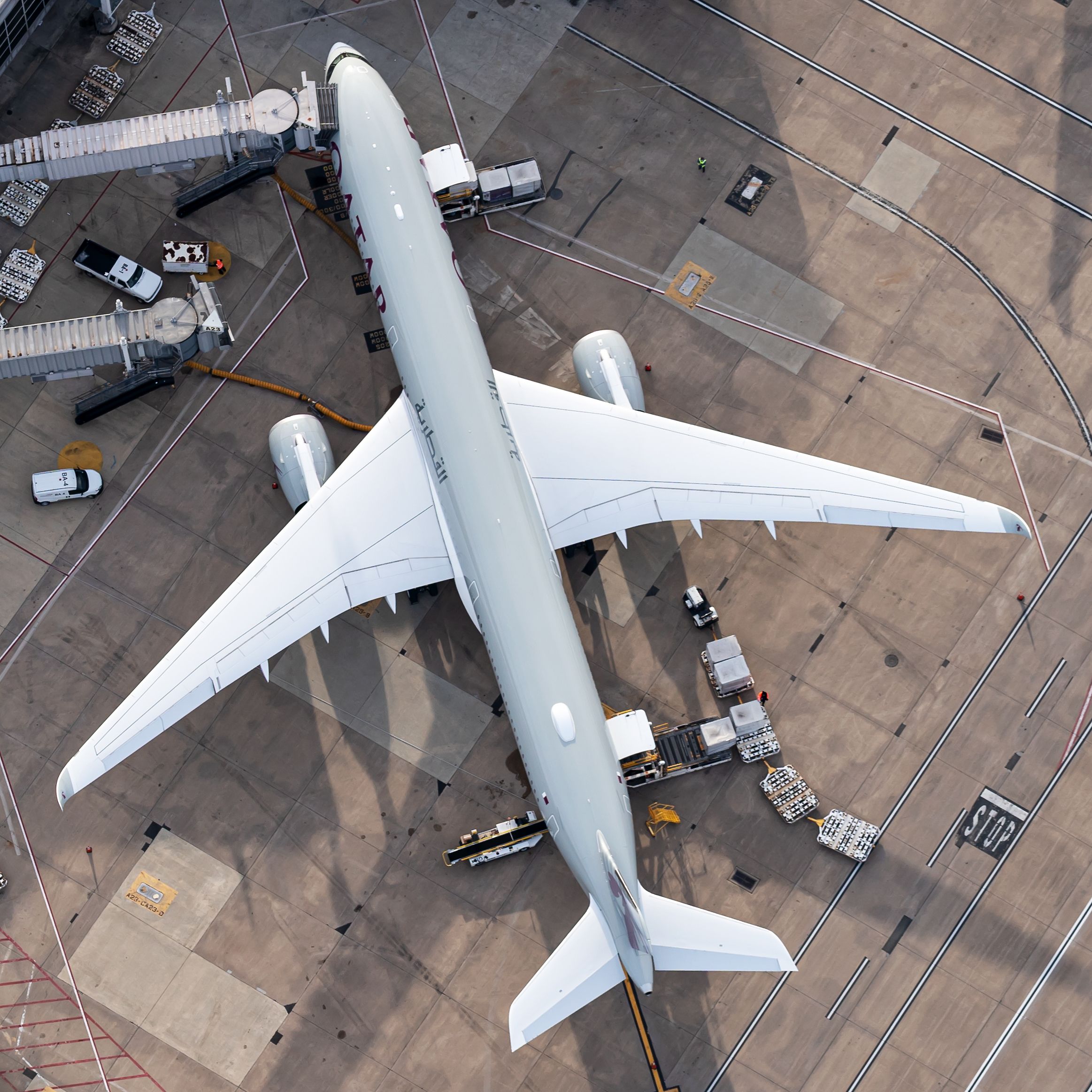 Qatar Airways Airbus A350-941 