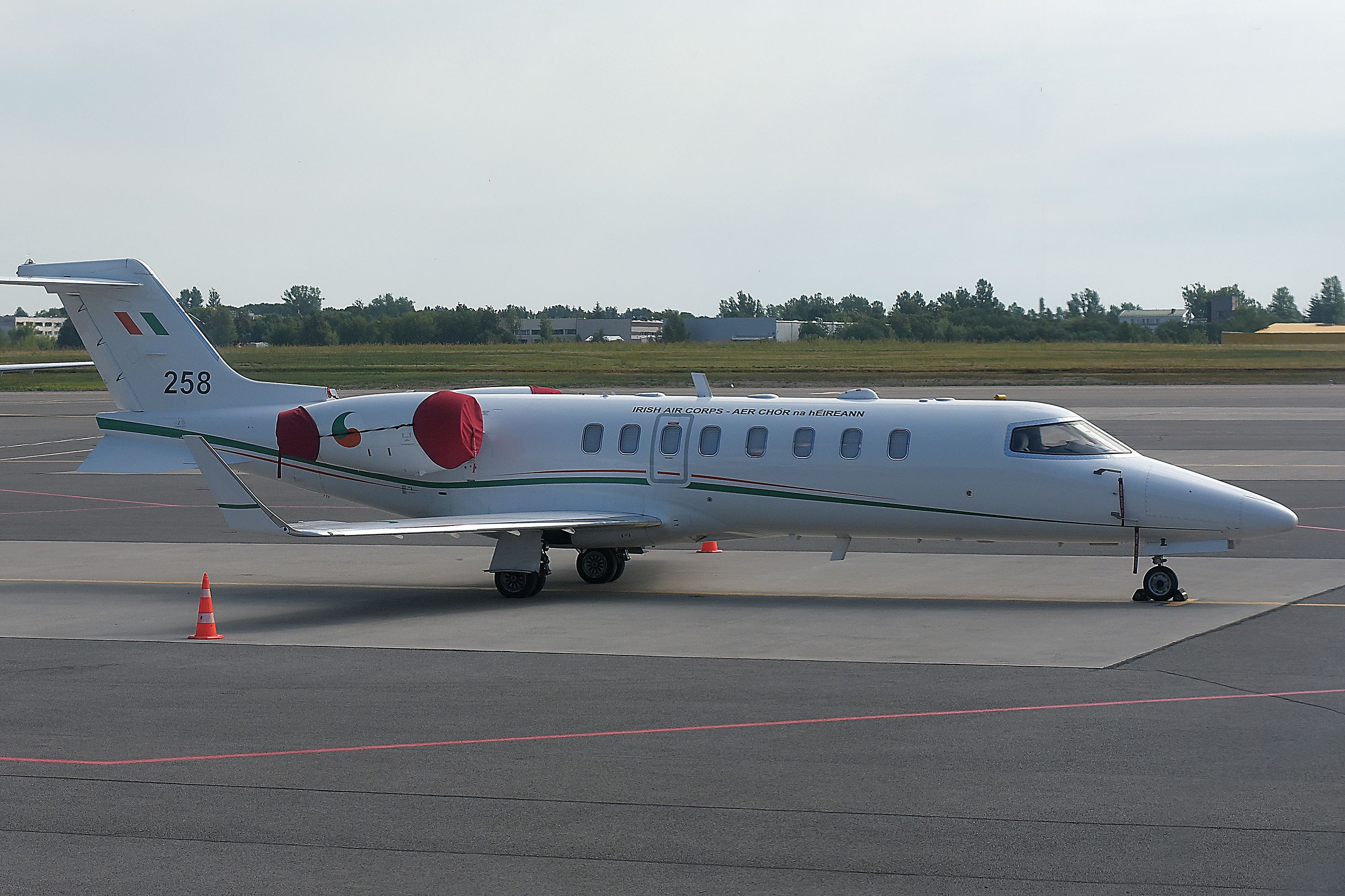 Irish Air Corps Learjet 45 parked at VNO airport