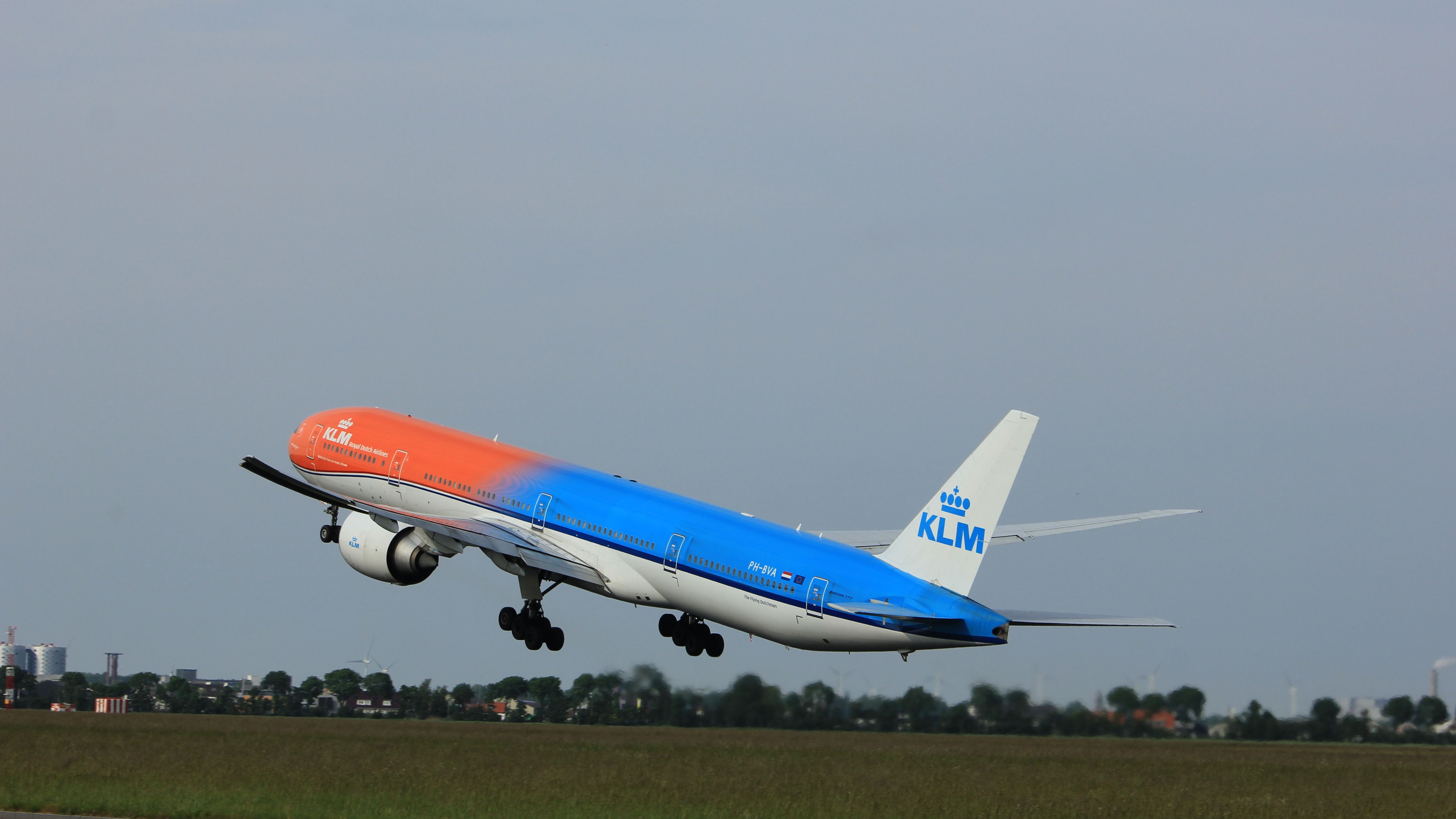 KLM Boeing 777-300ER PH-BVA Orange Pride 100 Years Phoenix