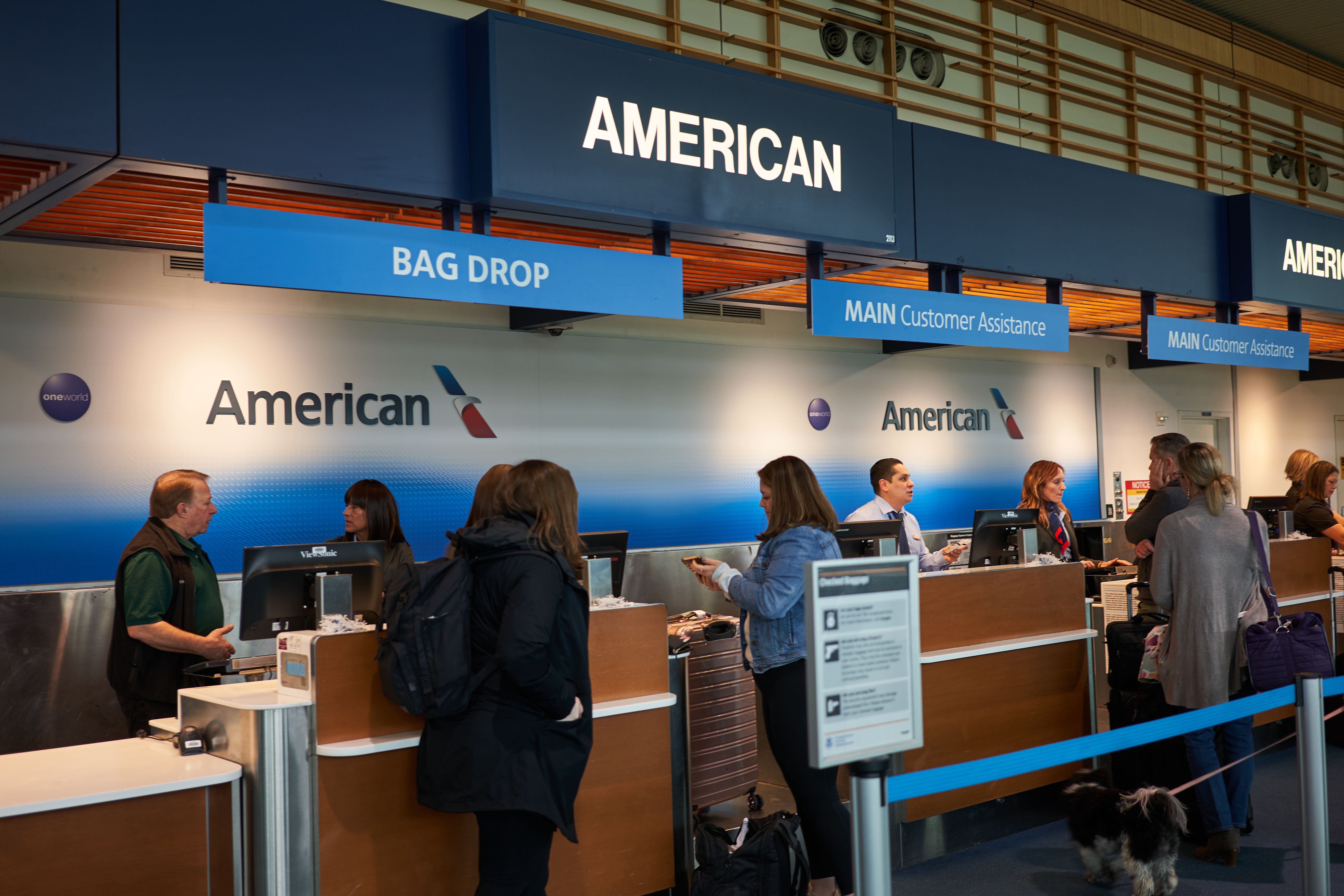 American Airlines desk