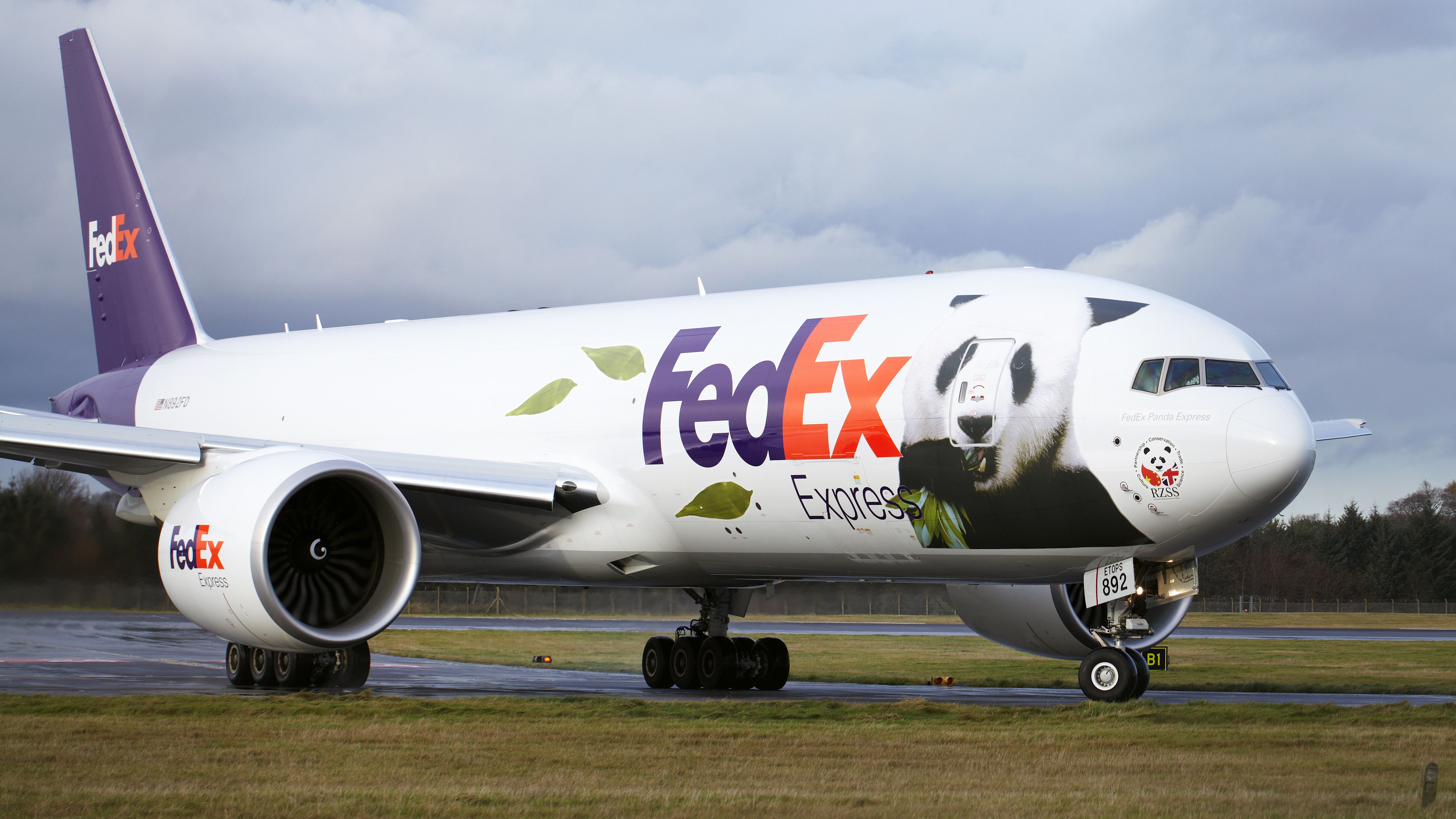 FedEx Boeing 777F Panda Express