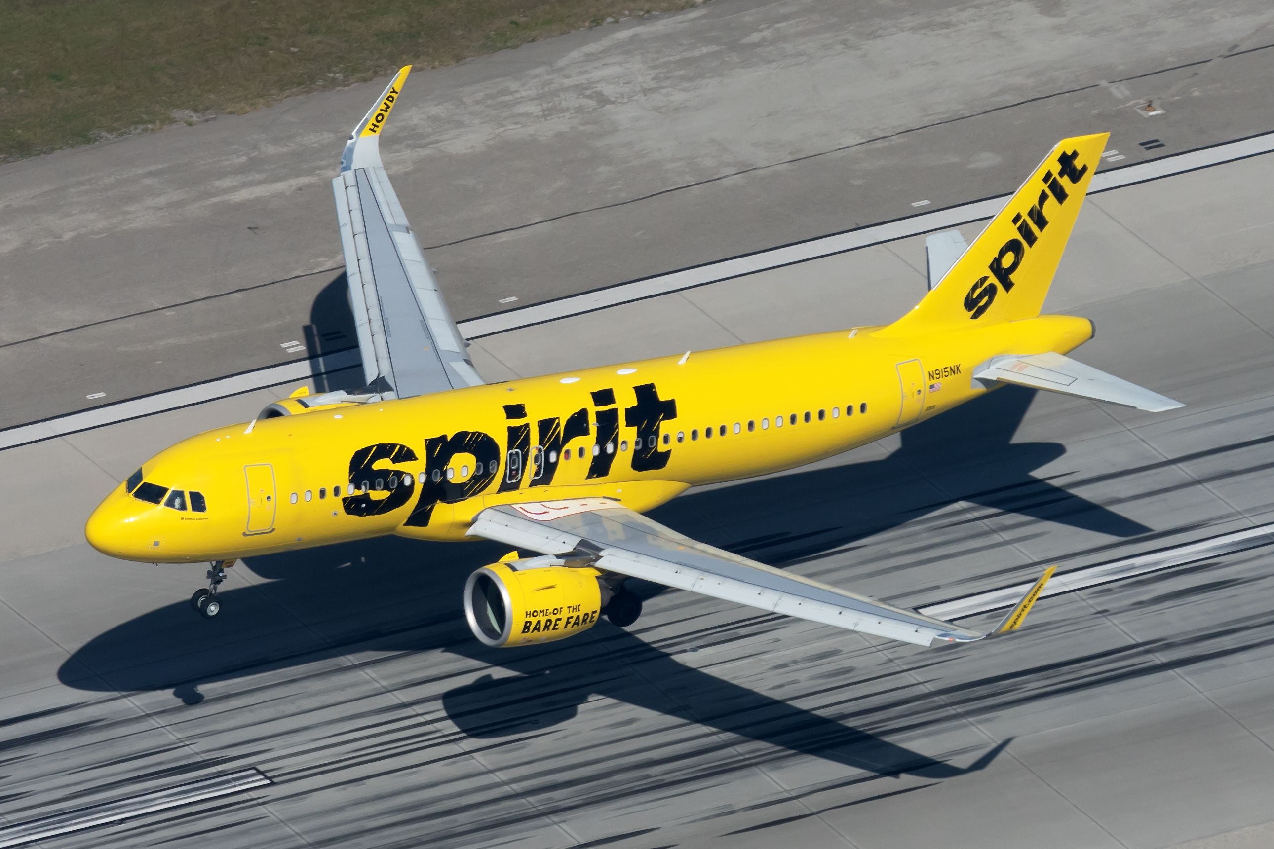 A Spirit Airlines Airbus A320 just before taking off.