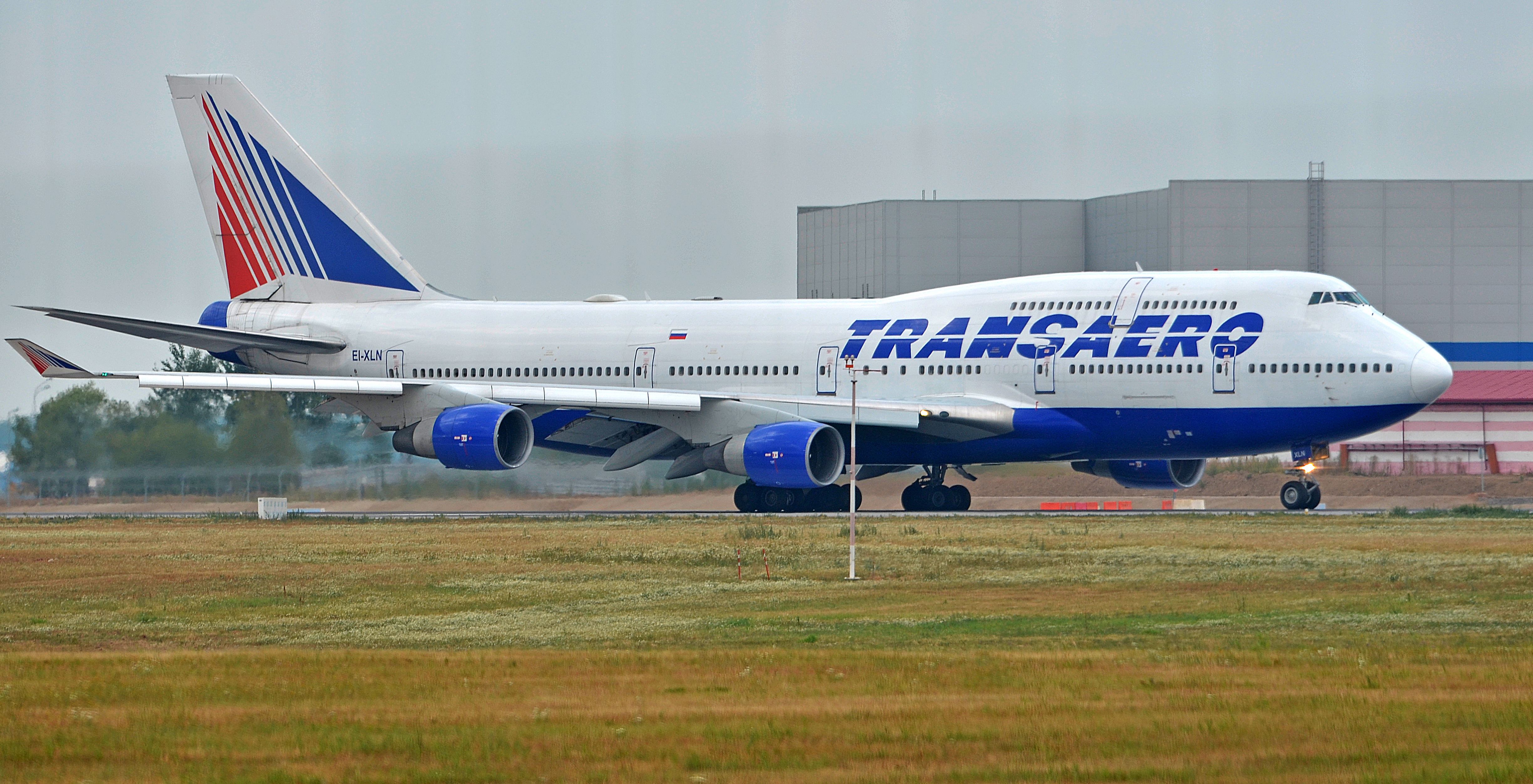 transaero boeing 747-400