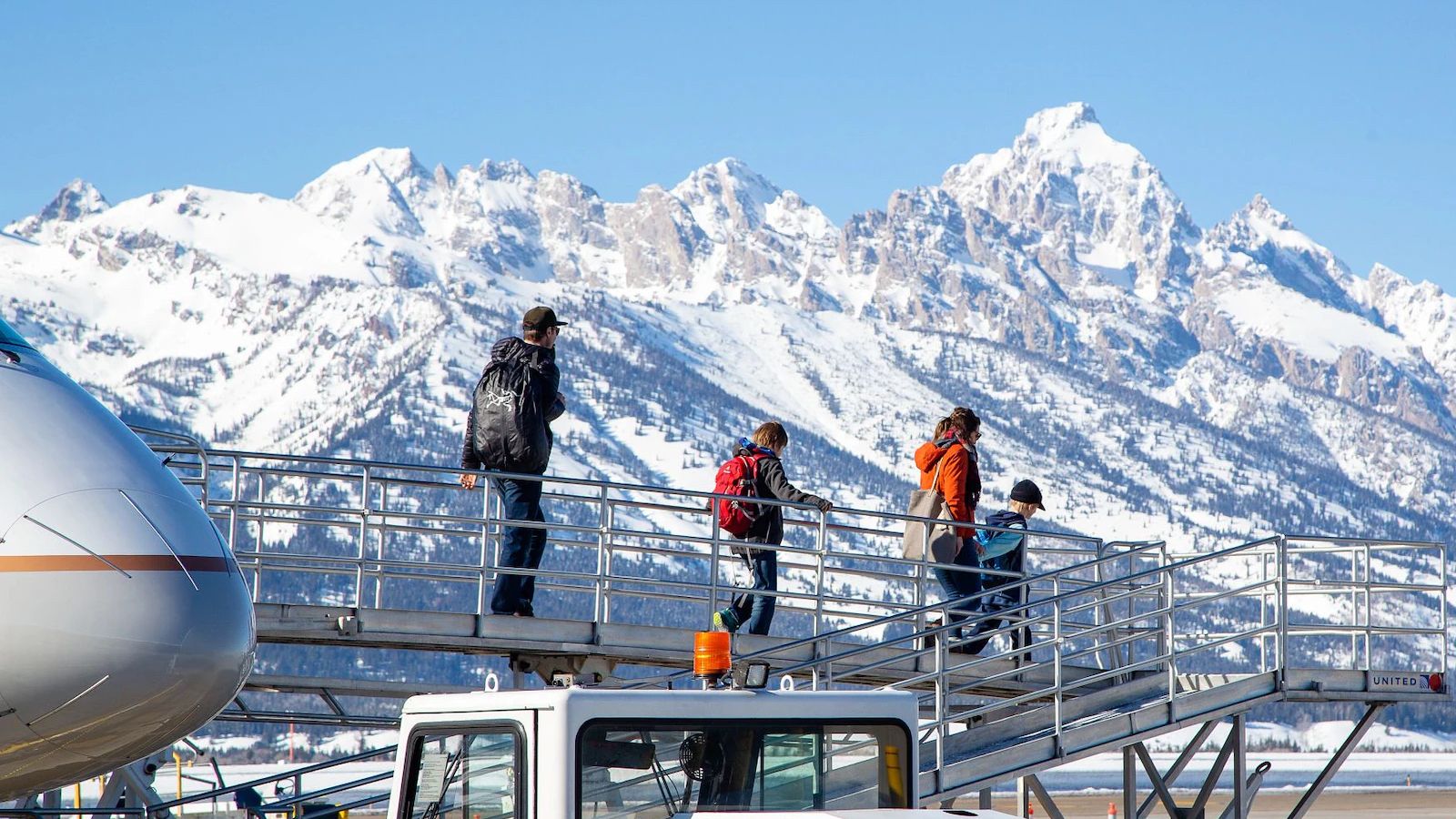 Jackson Hole Airport Car Rental - United 1