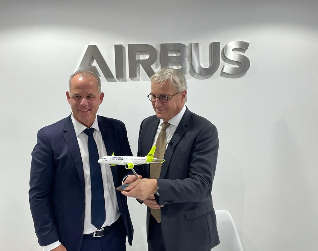 airbaltic a220 order at DAS