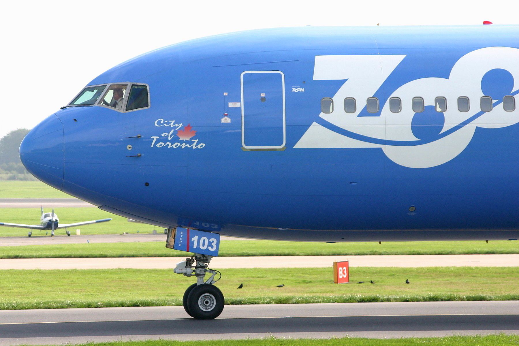 Zoom Airlines Boeing 767