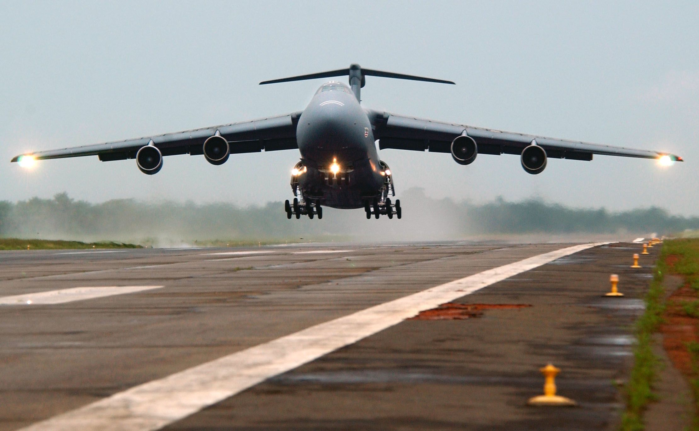 A USAF C-5 Galaxy about to land. 