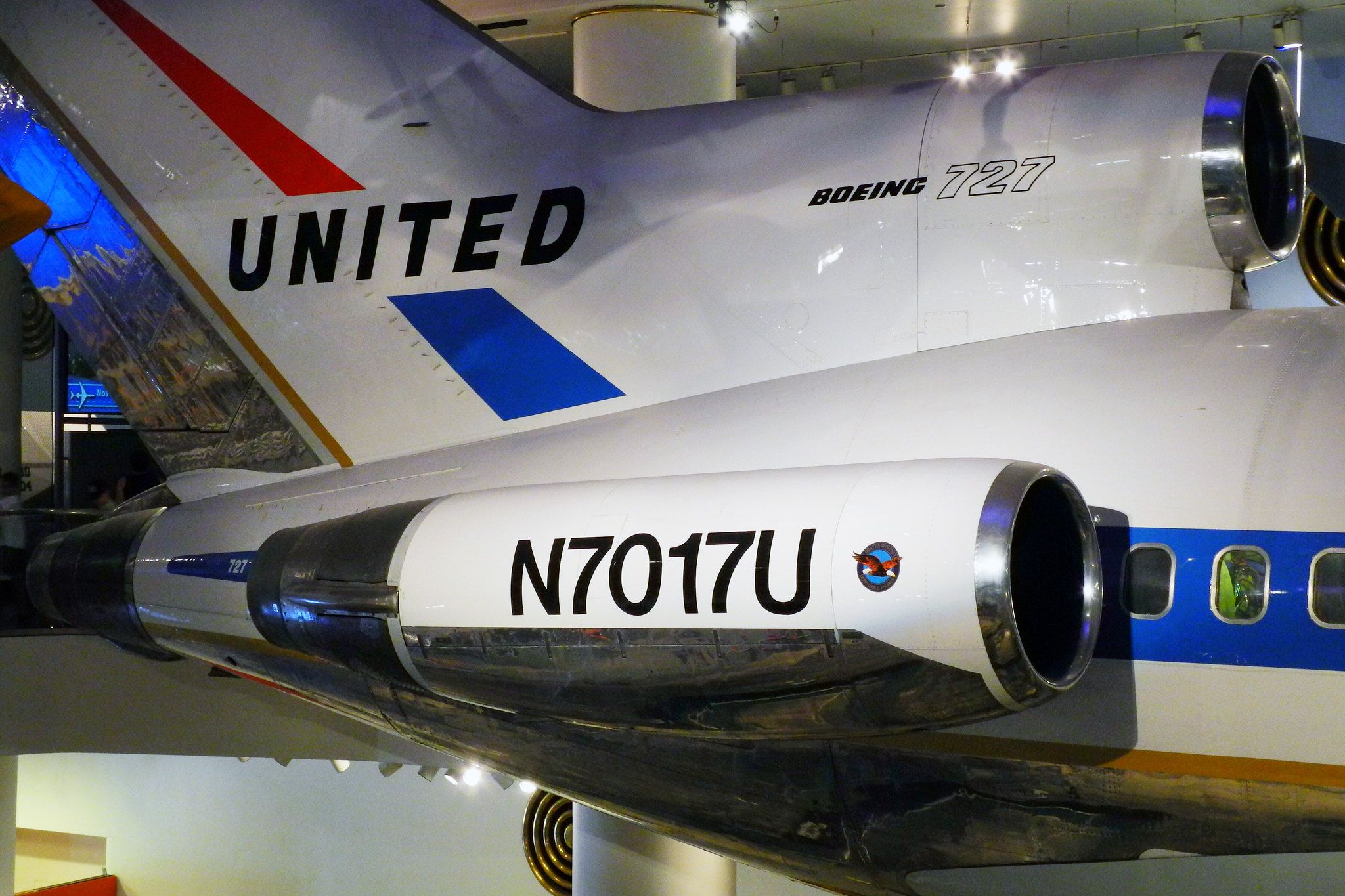 United Airlines Boeing 727-22, N7017U