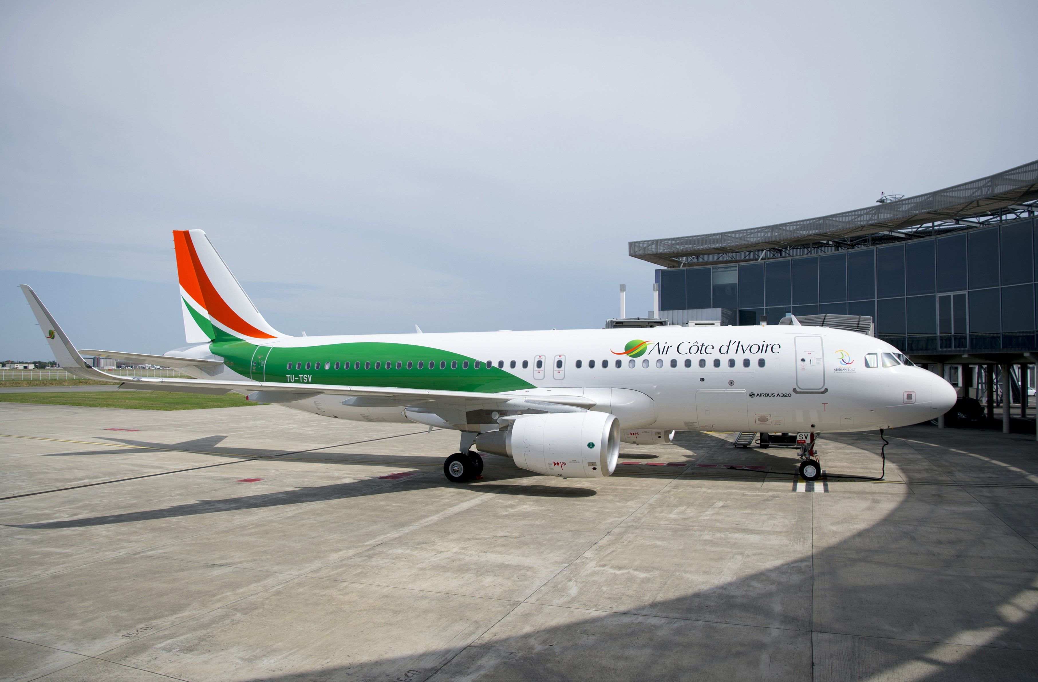 1st A320 Delivery To Air Côte D'Ivoire-2