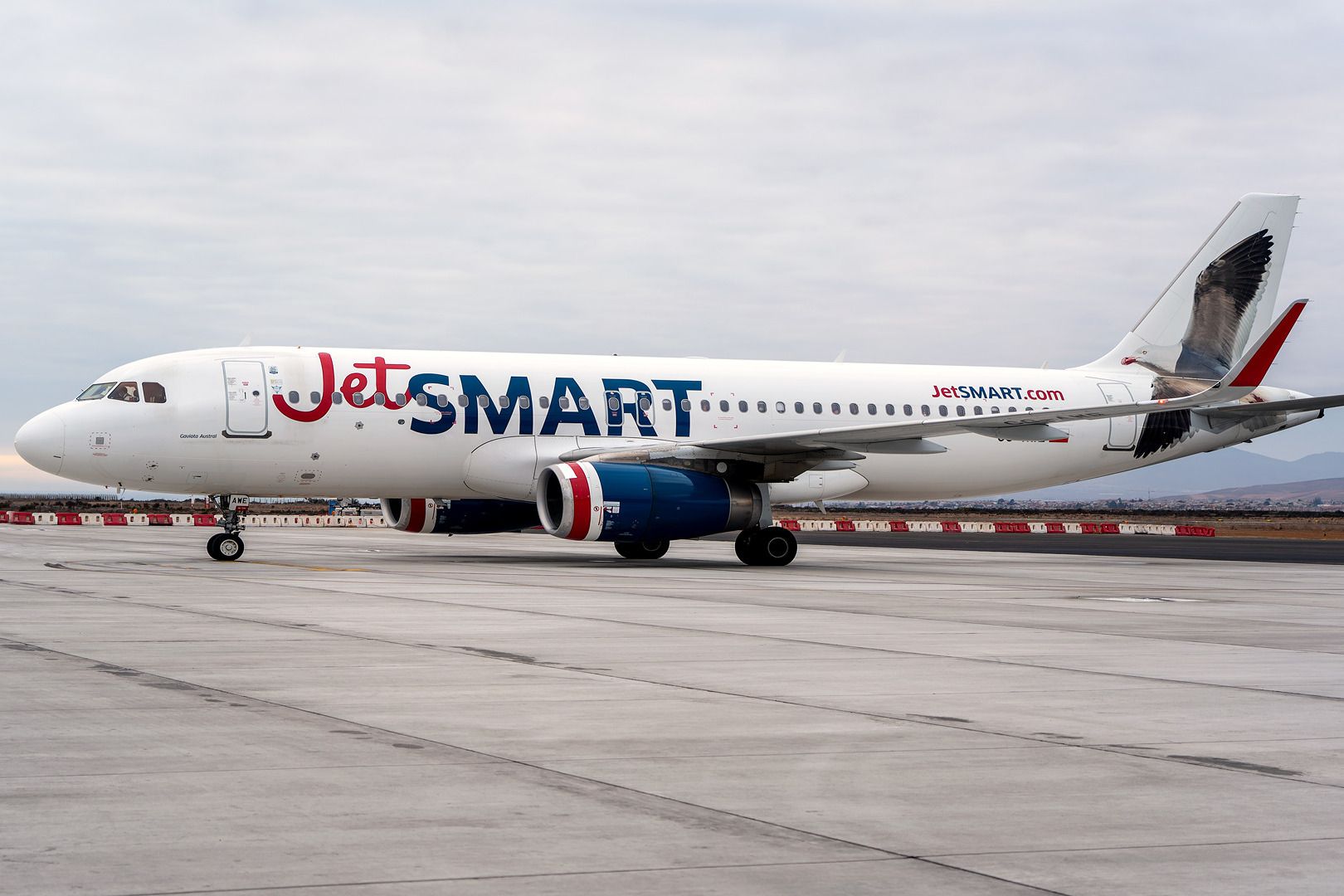 A JetSMART aircraft in Chile 