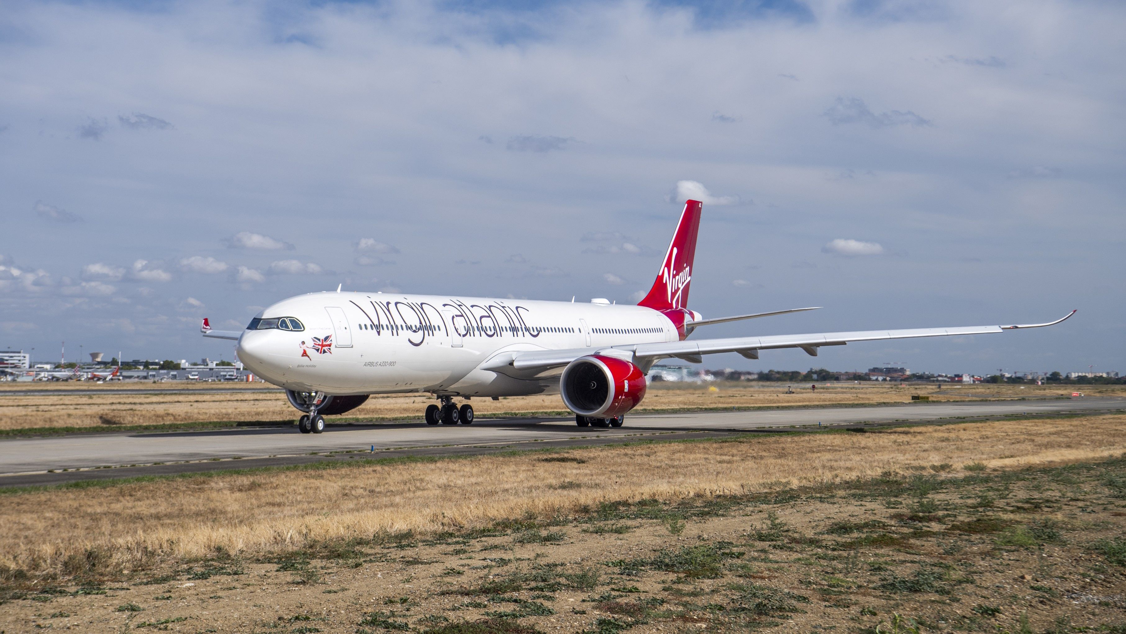 A Virgin Atlantic Airbus A330neo on a taxiway.