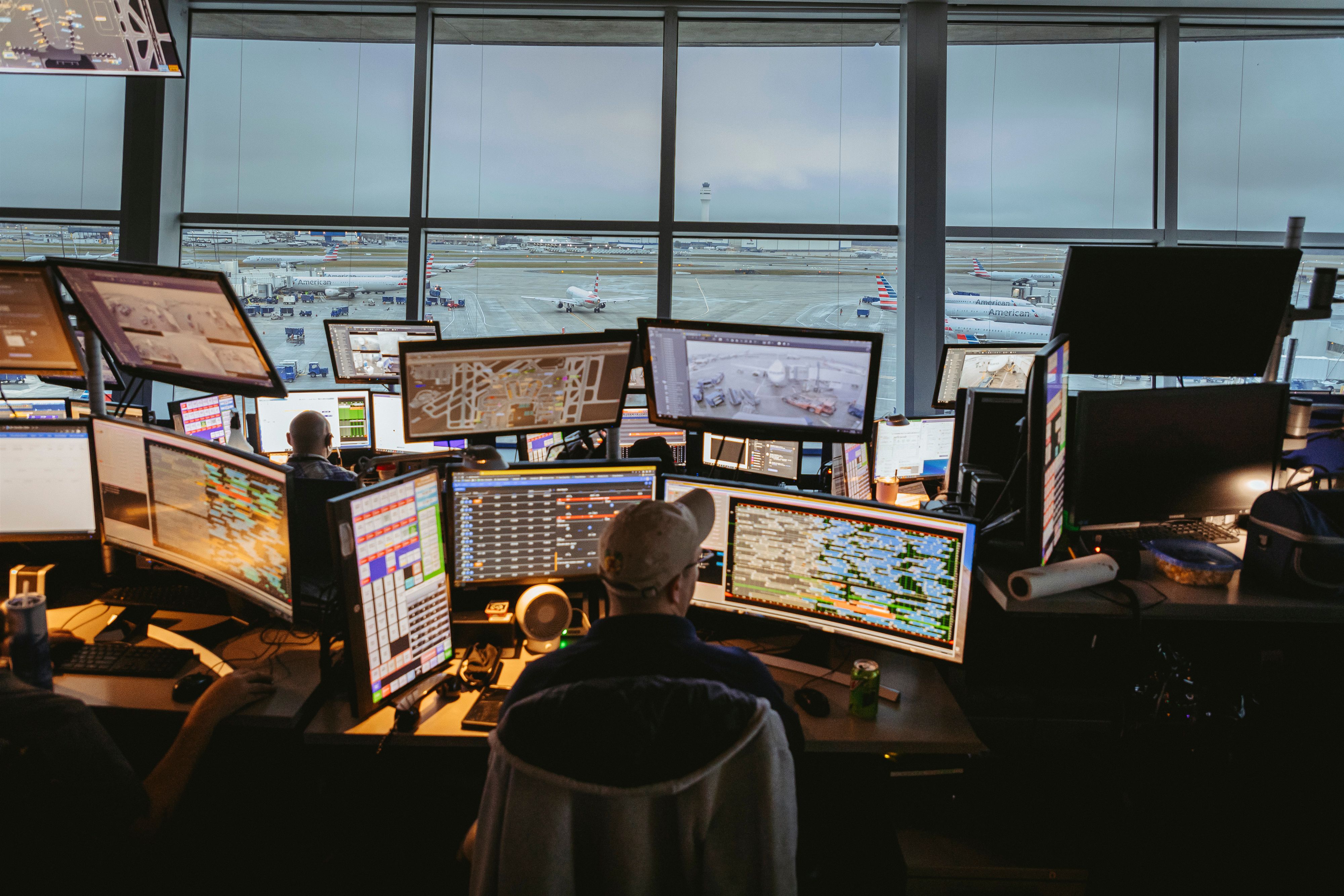 How Do Airlines Operate When There Is No ATC On Duty?