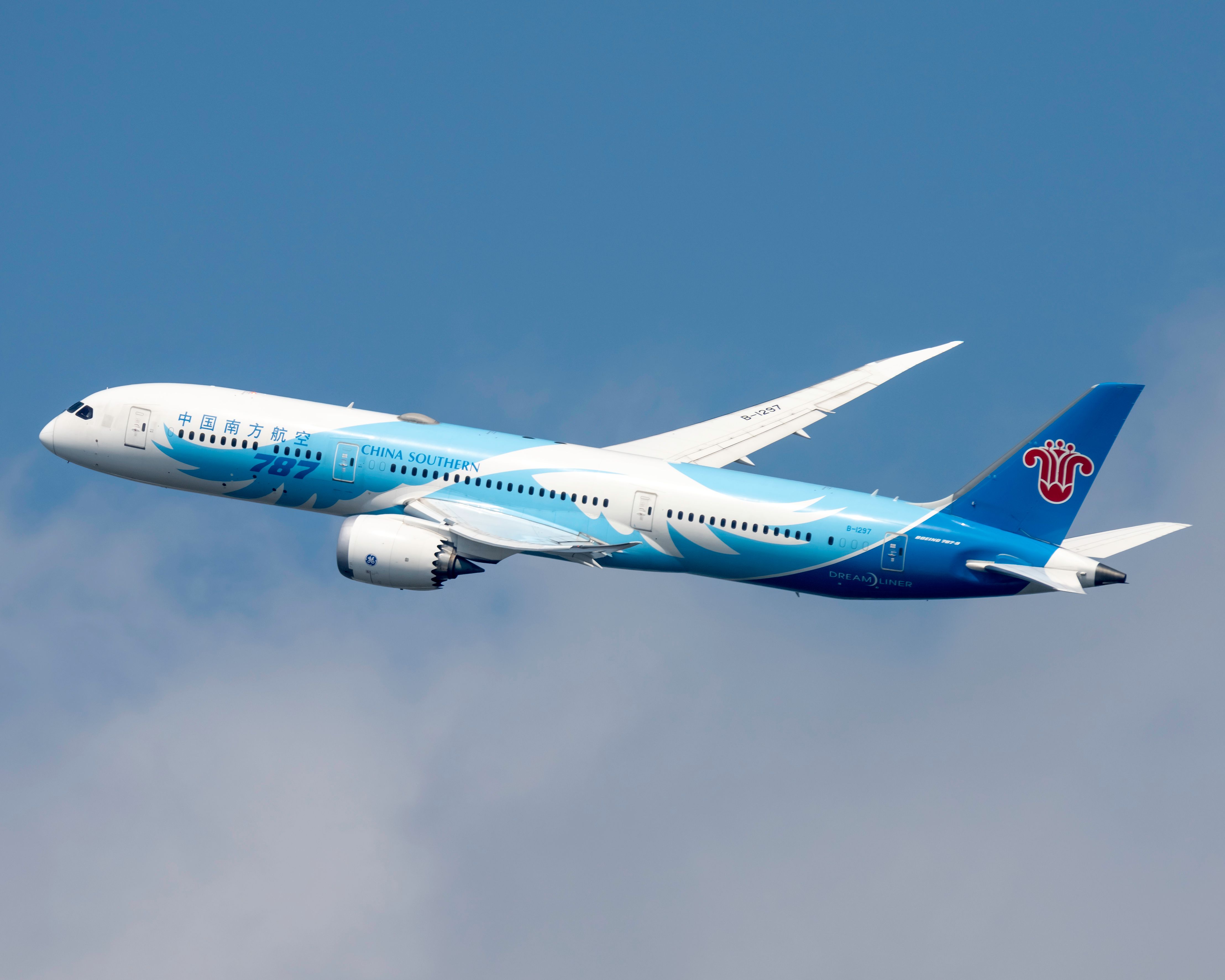A China Southern Airlines Boeing 787-9 Dreamliner Flying in the sky.