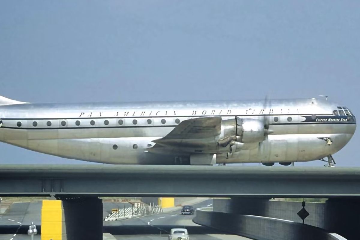 Boeing 377