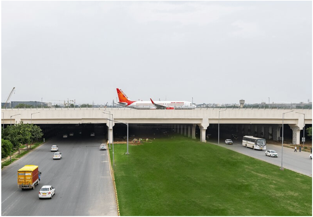 Delhi airport elevated taxiway