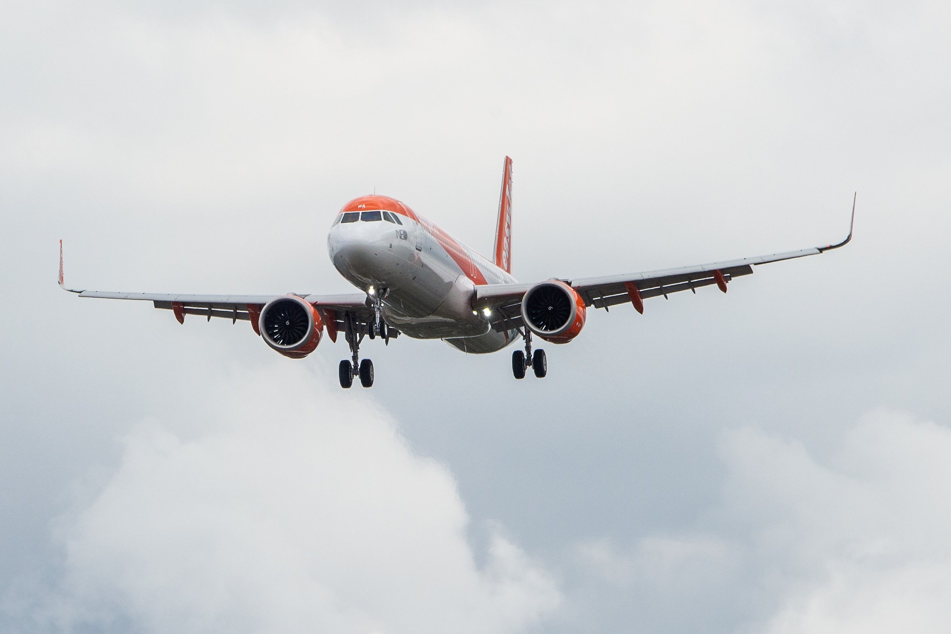 easyJet Airbus A321neo On Approach