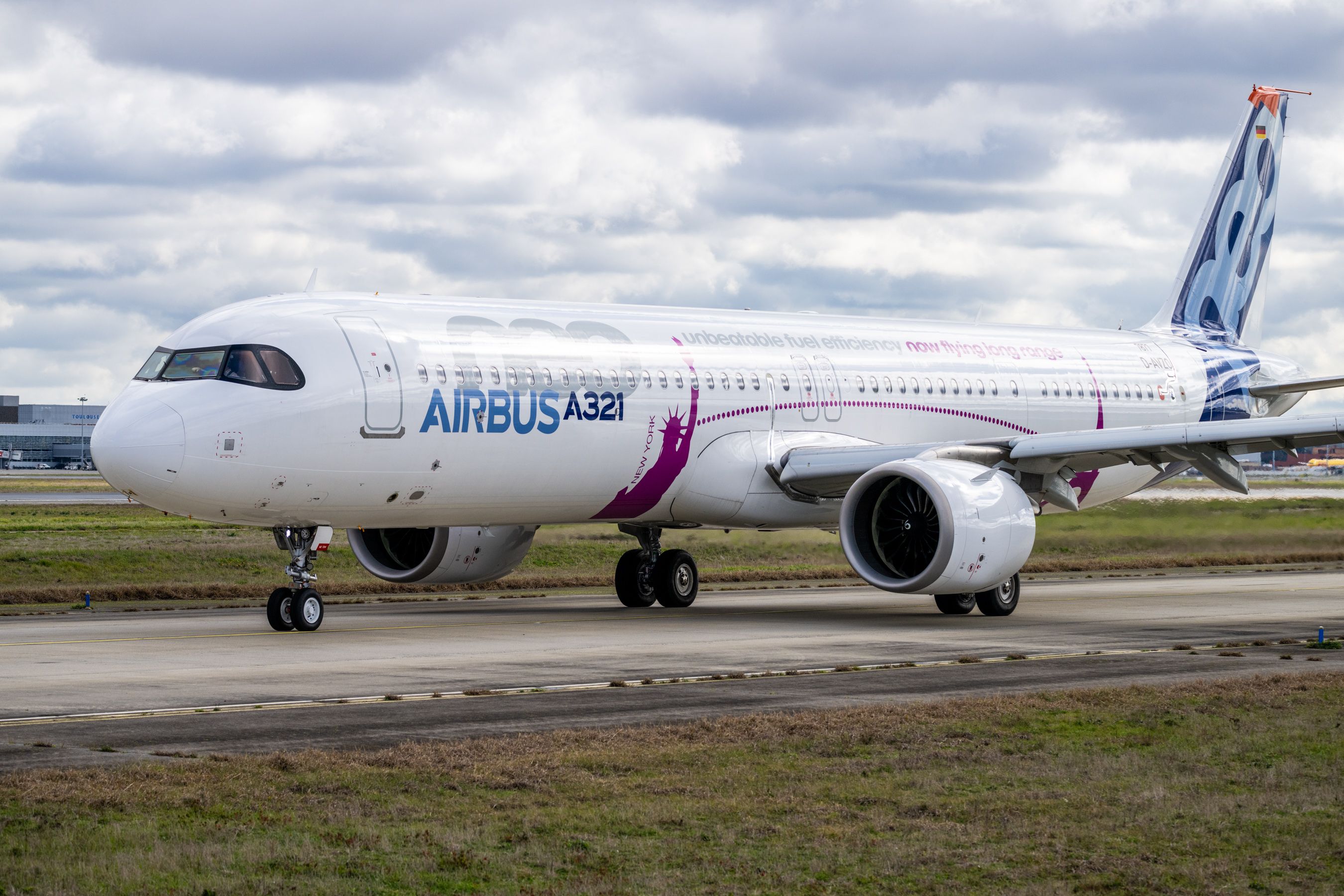 Airbus A321XLR on the ground.