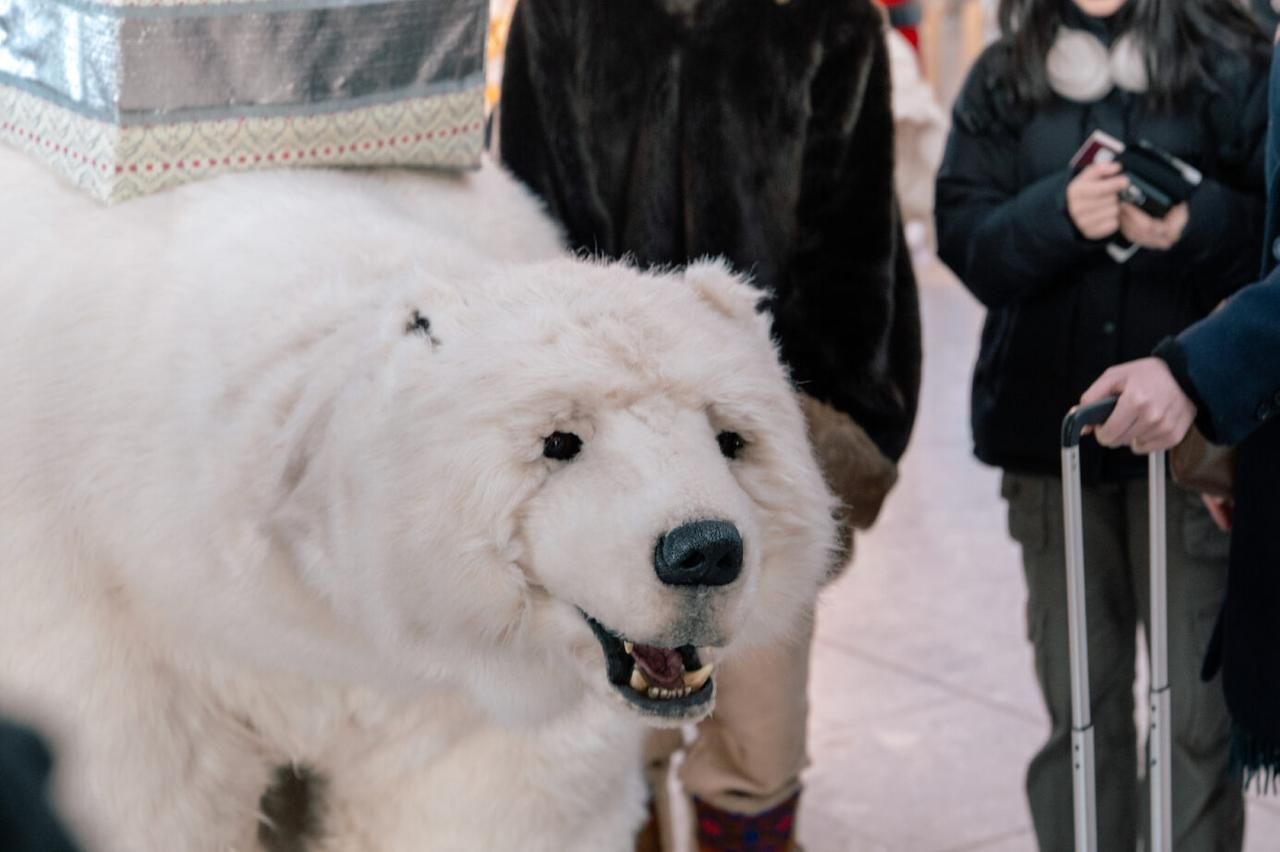A fake polar bear at Heathrow Airport.