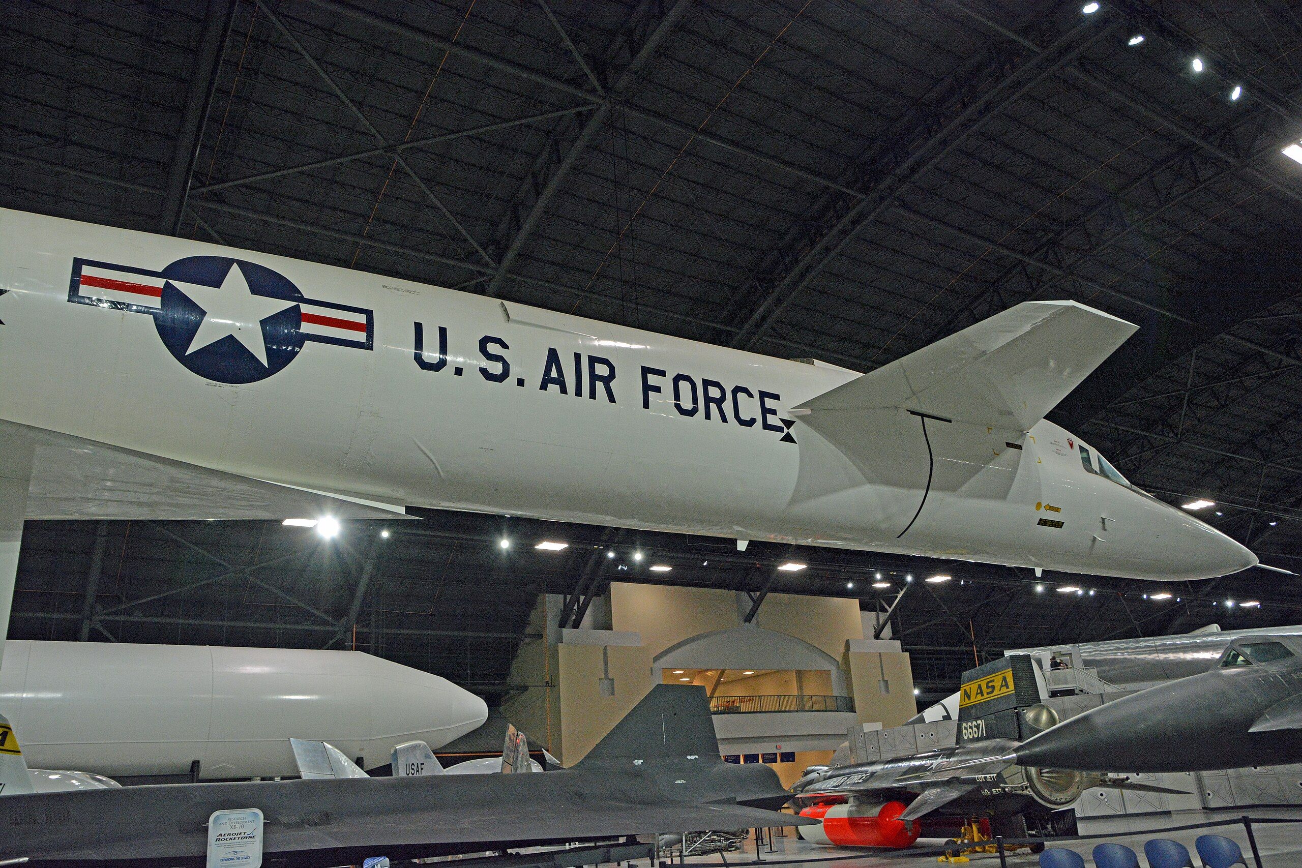 Which Bomber Aircraft Flies The Fastest?