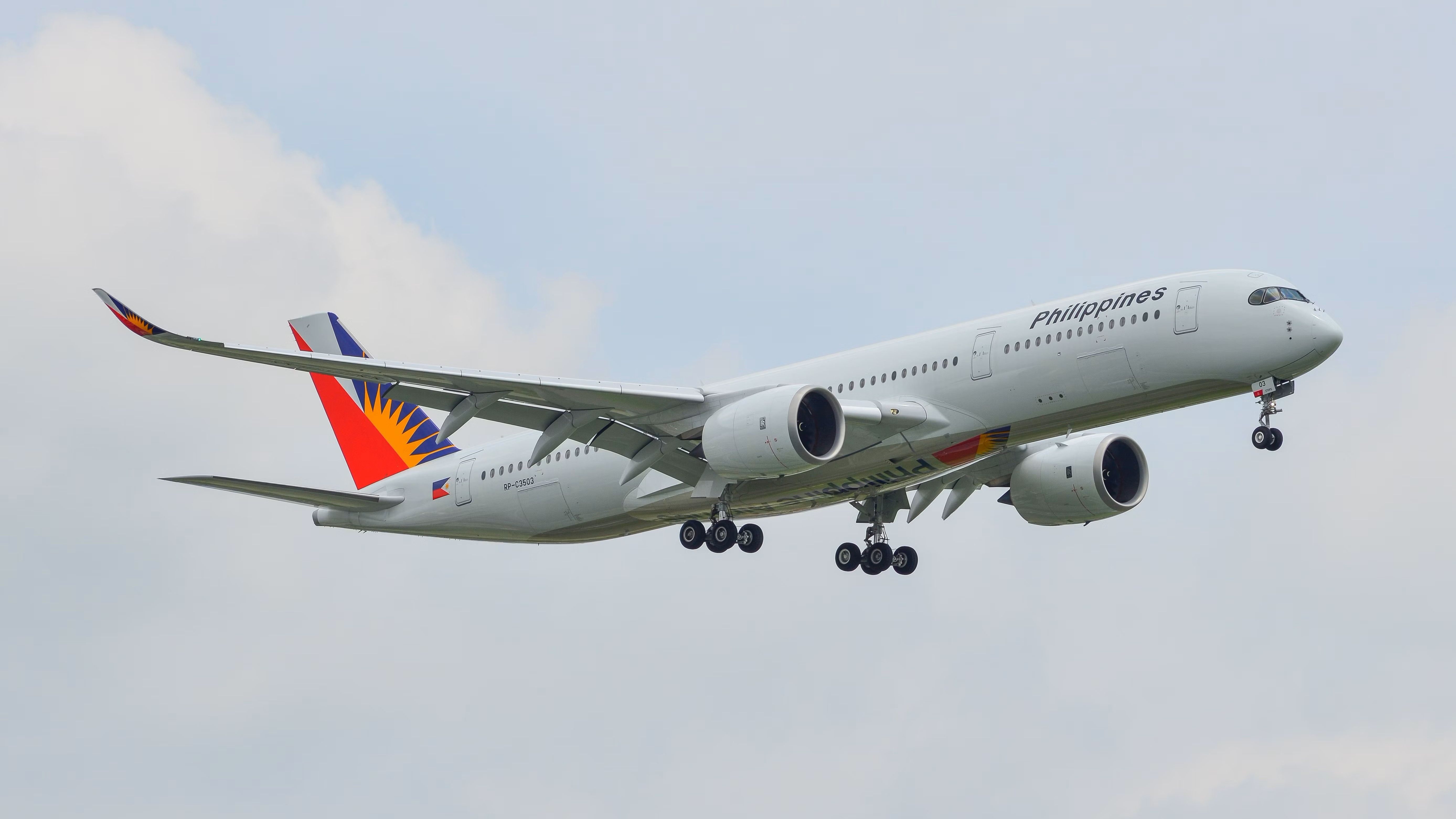 Philippine Airlines Adds Boeing 777 And Grows Revenue But Profit Plummets