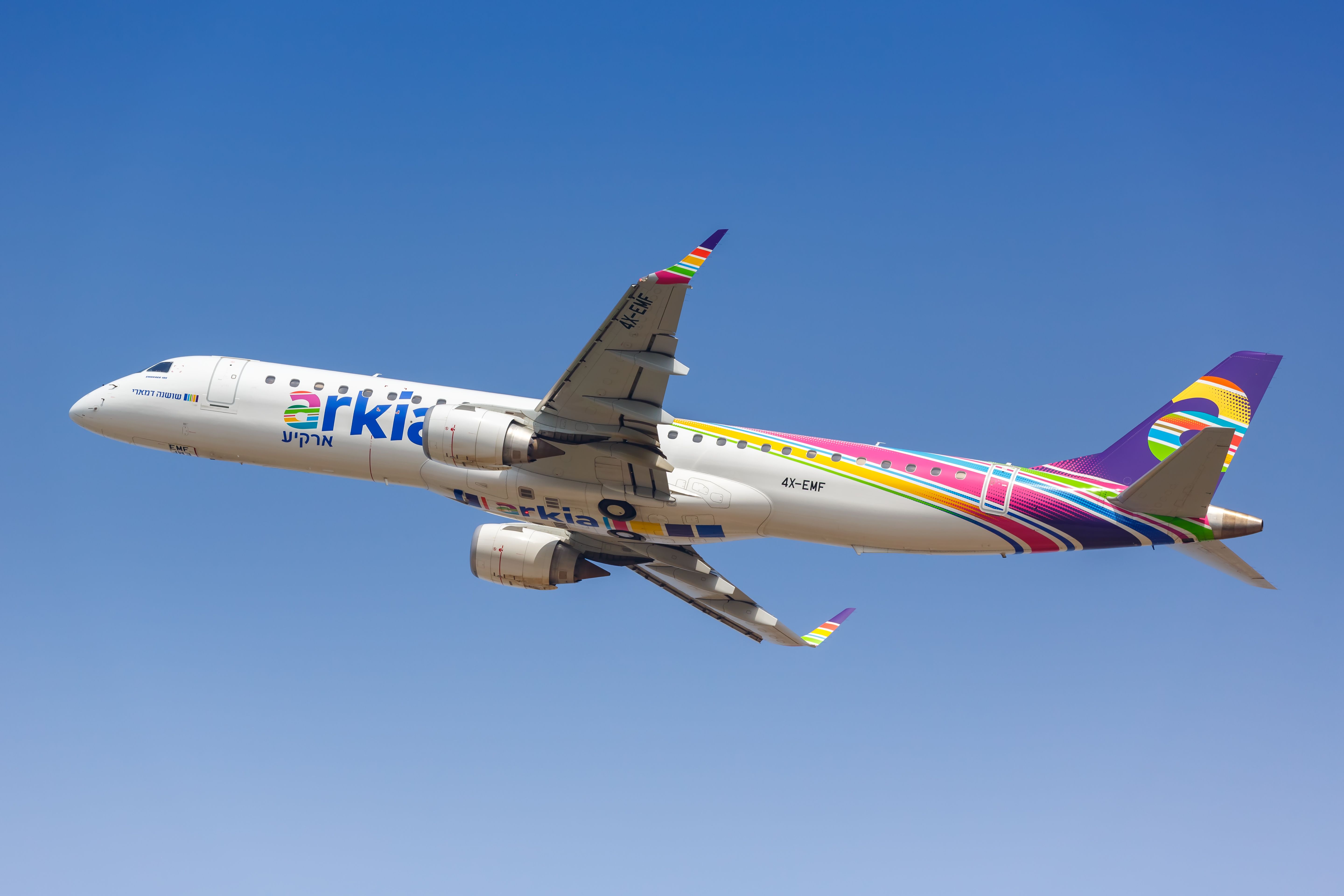 Arkia Airlines E-195