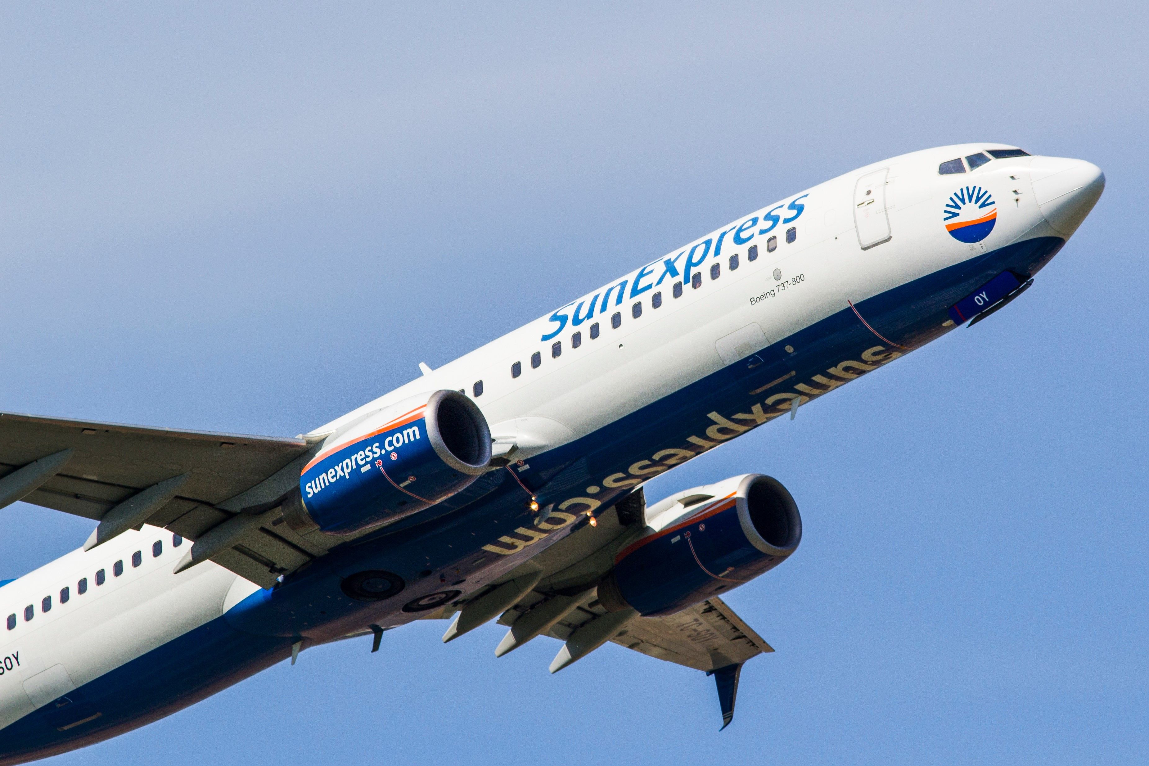 SunExpress Boeing 737-800 