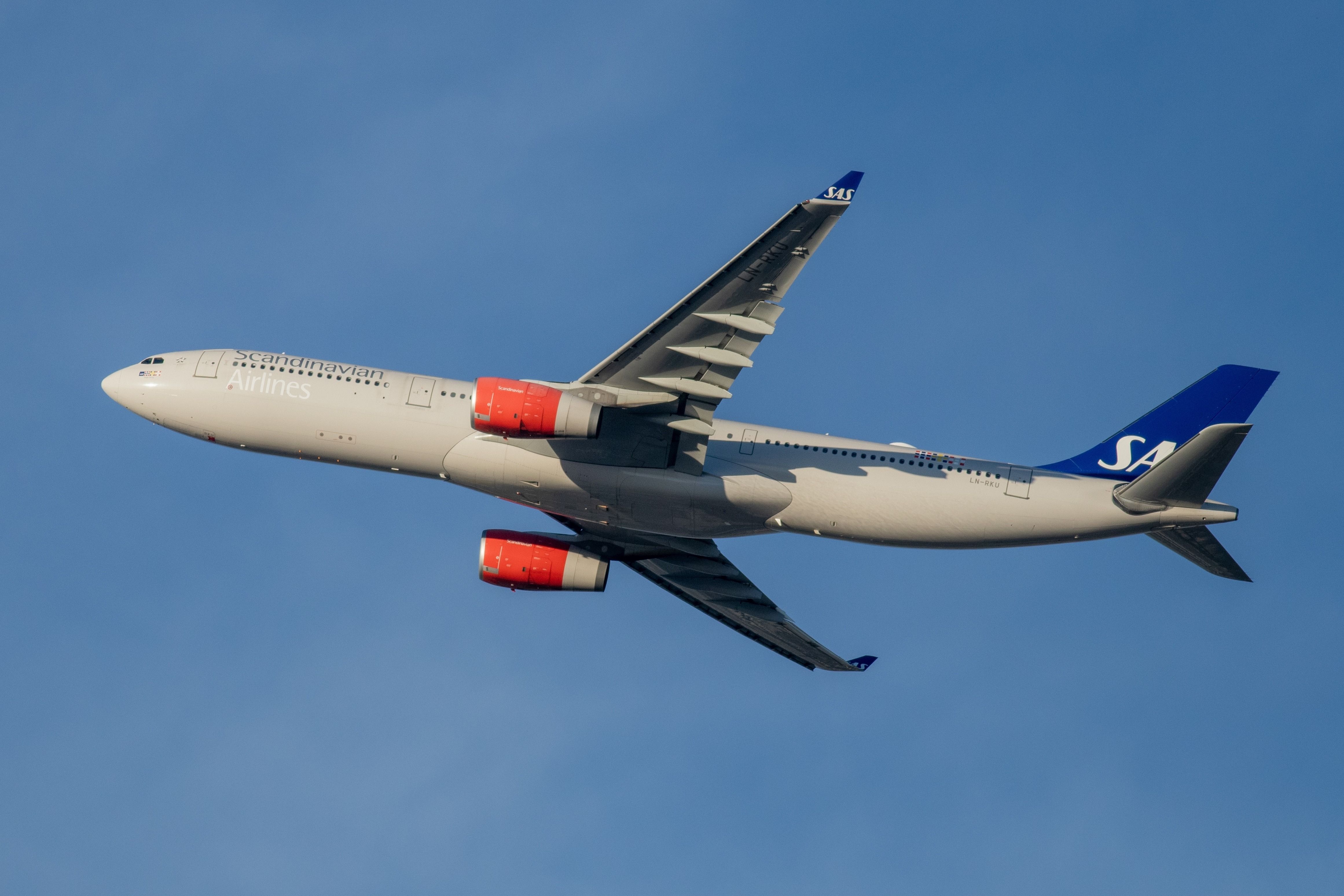 Scandinavian Airlines Airbus A330-300