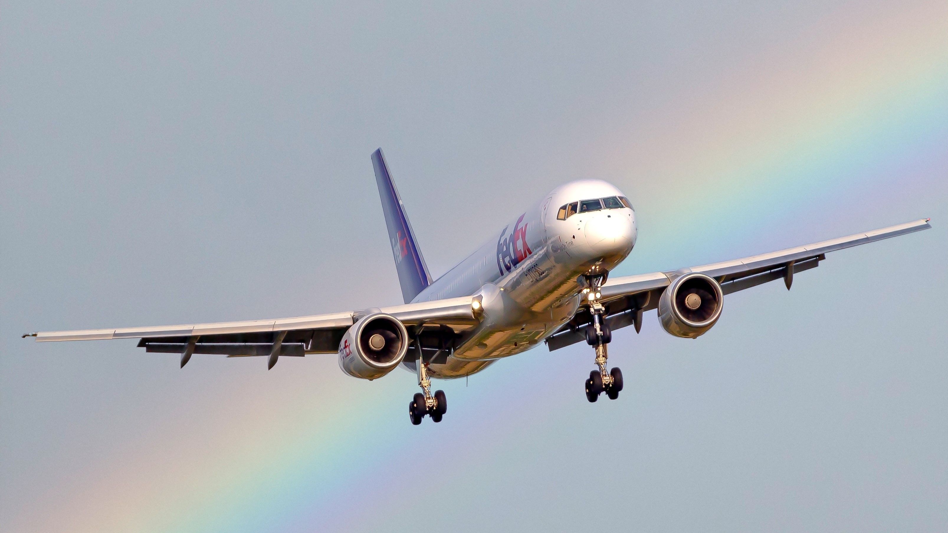 FedEx Boeing 757 Landing At East Midlands Airport