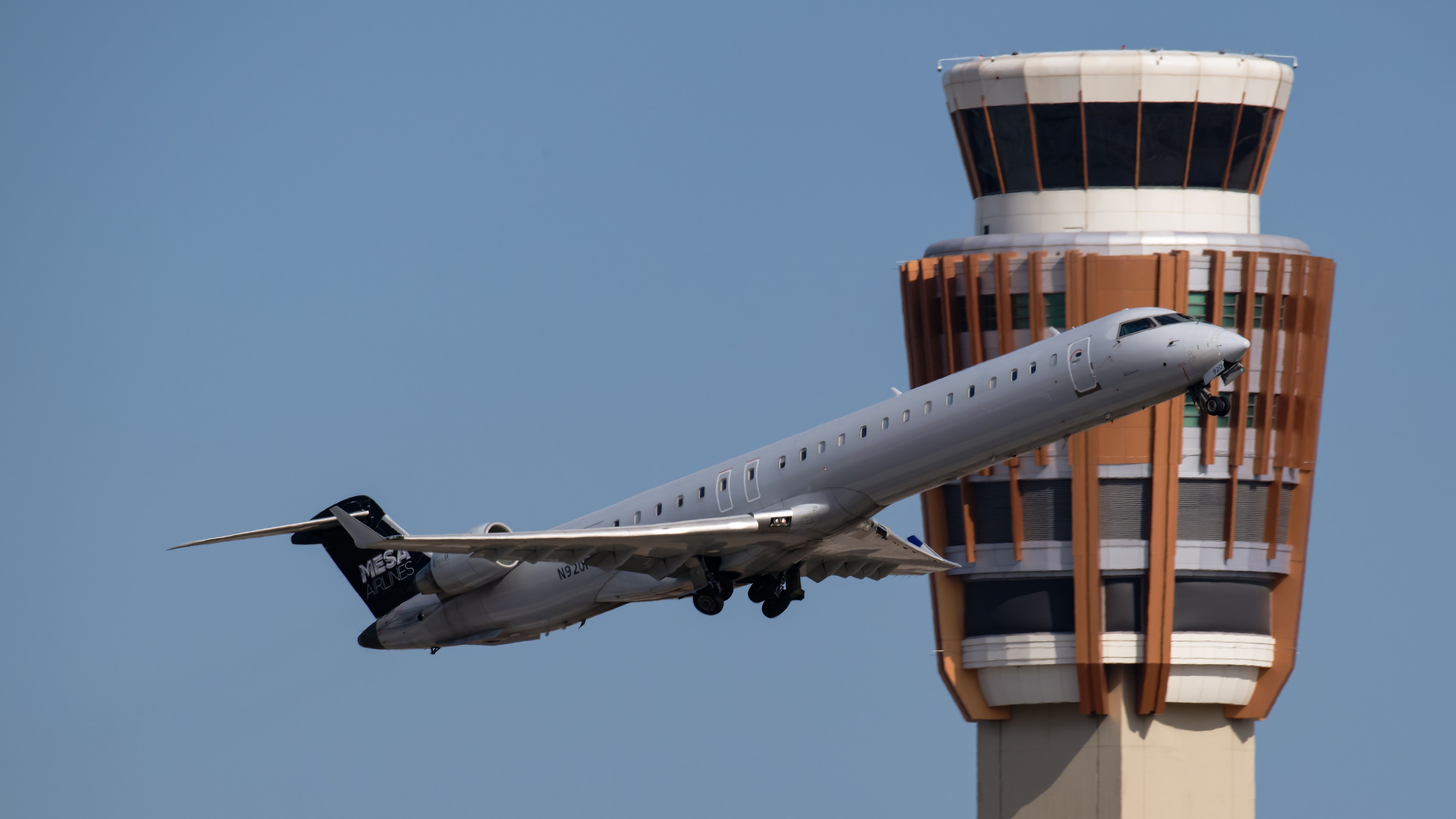 メサ・エアラインズ CRJ900ER  N942LR Mesa Airlines N942LR (Canadair Regional Jet - MSN 15042