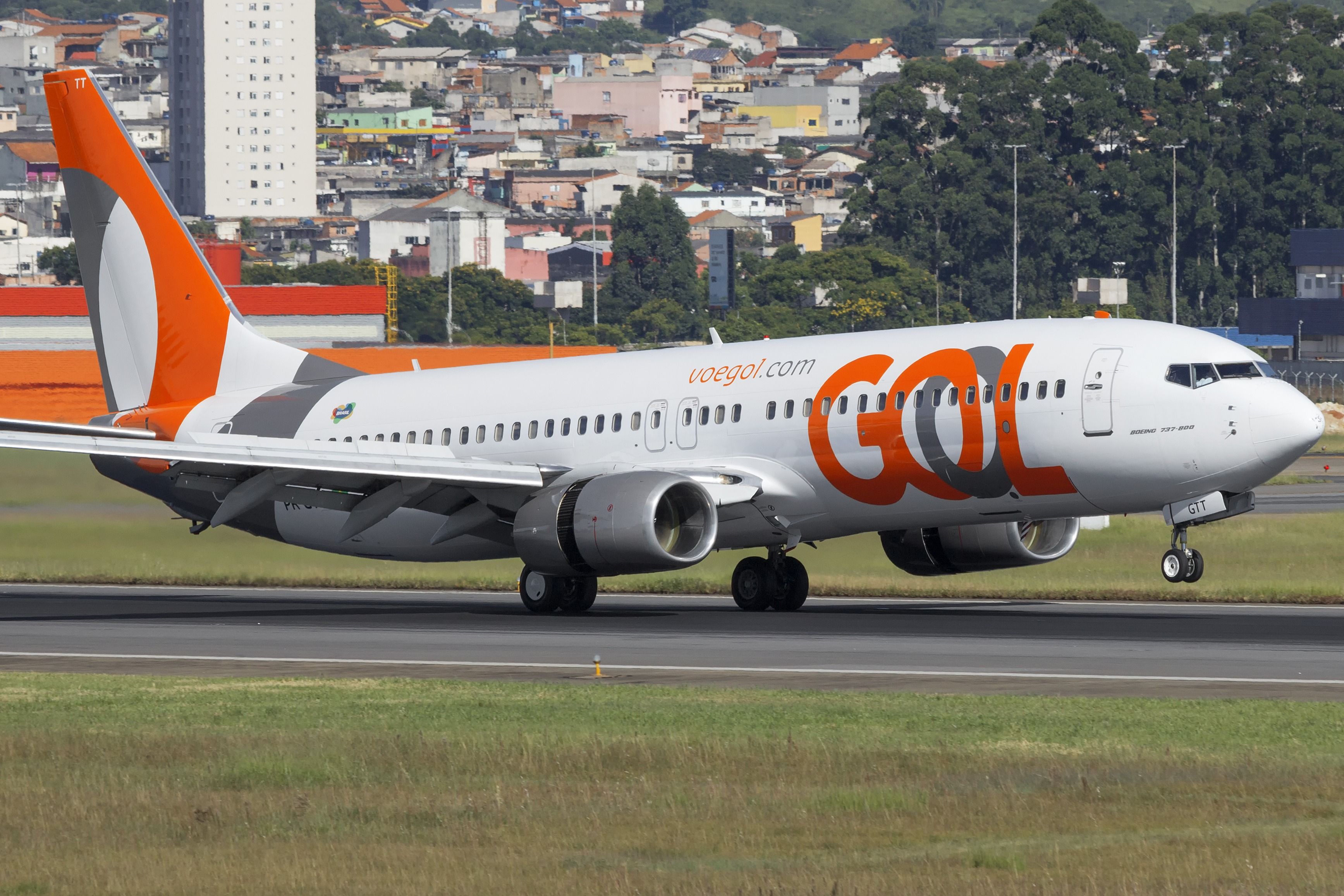Boeing 737-800 of GOL Linhas Aereas at GRU Airport.