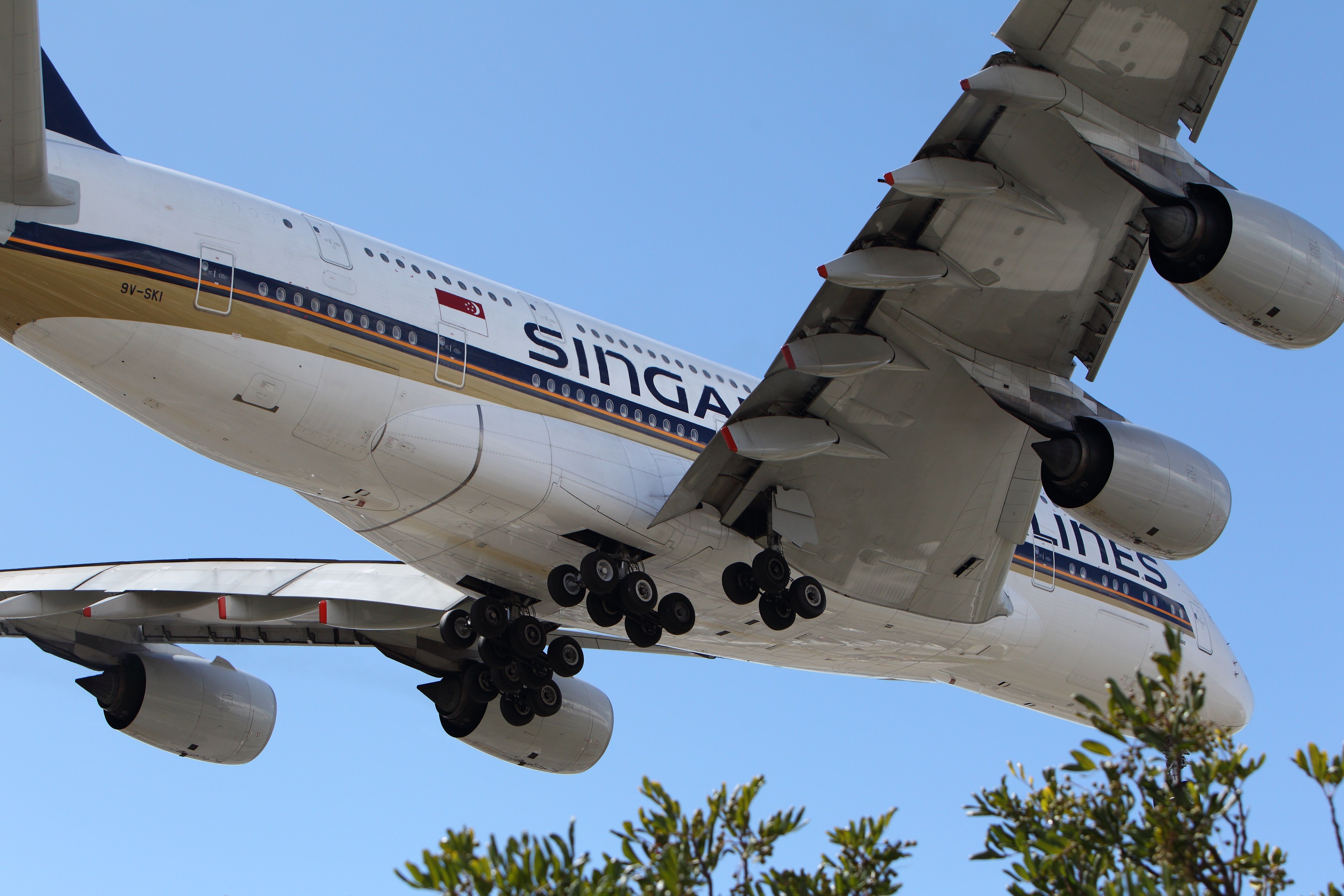 Singapore Airlines Airbus A380 Landing