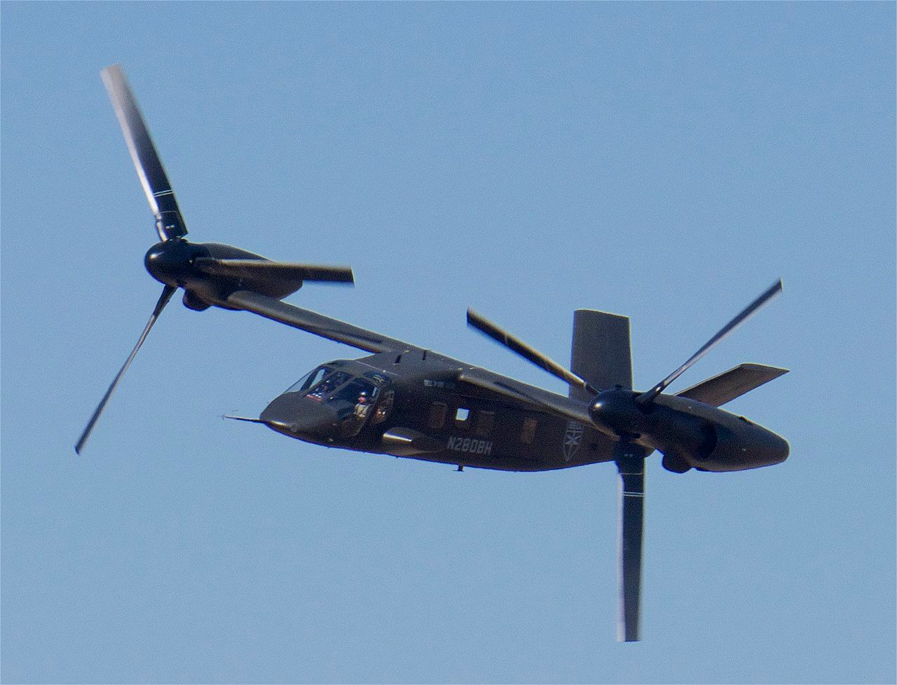 A Bell V-280 Valor flying in the sky.