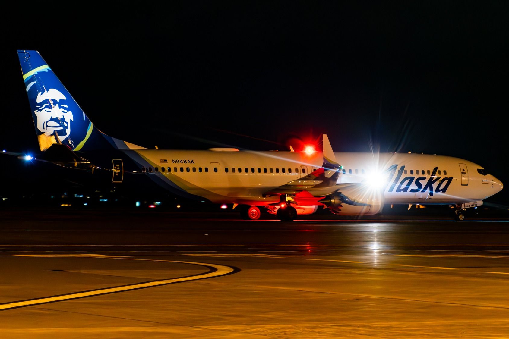 Boeing 737 Service: Analyzing Alaska Airlines' Anchorage-Los Angeles ...