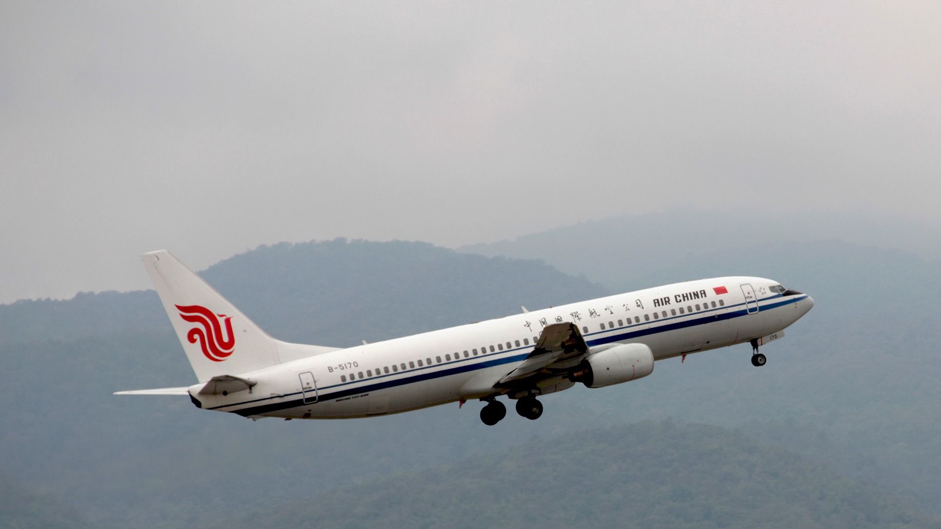 Elon Musk’s SpaceX Buys An Ex-Air China Boeing 737-800 – Simple Flying