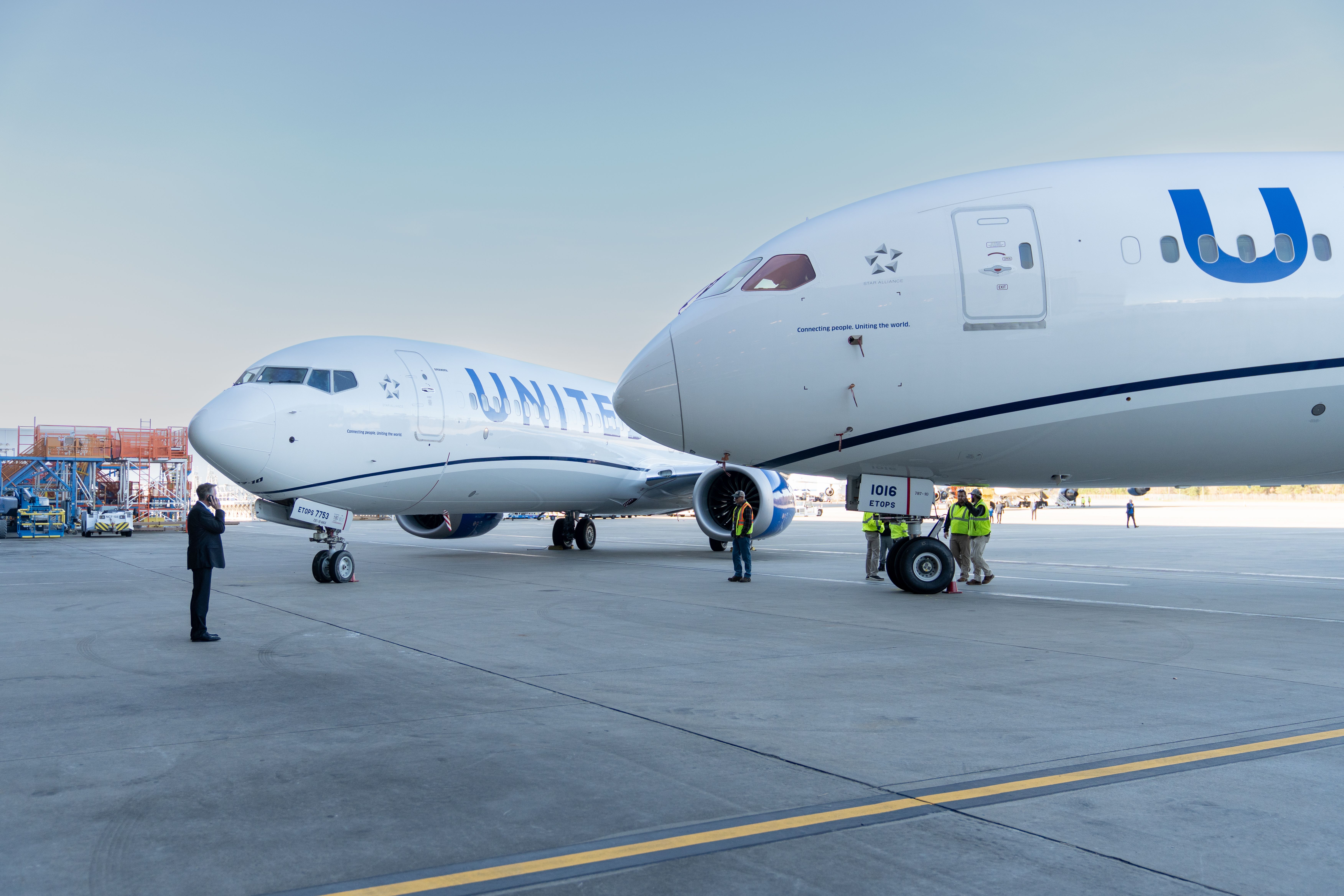 United Airlines Boeing 737 MAX 10 and Boeing 787-10 on the tarmac.