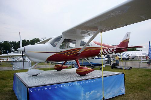 Why Did The Cessna 162 Skycatcher Fail?