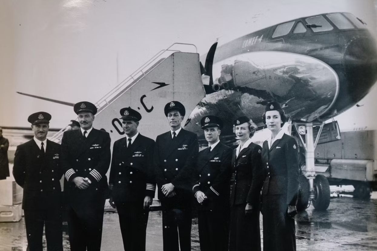 BOAC Pilots & Cabin Crew