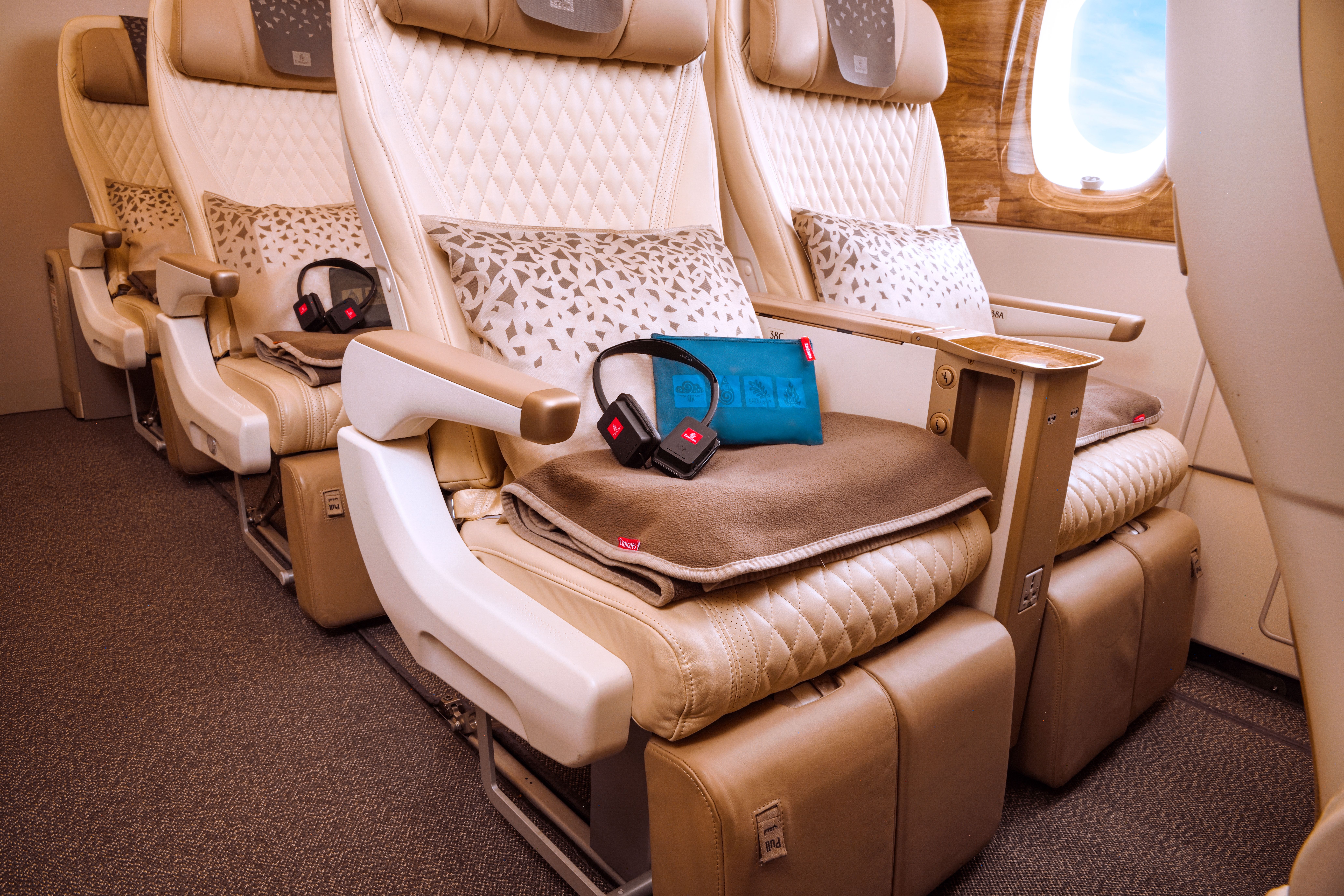 Emirates_Premium Economy Cabin_06