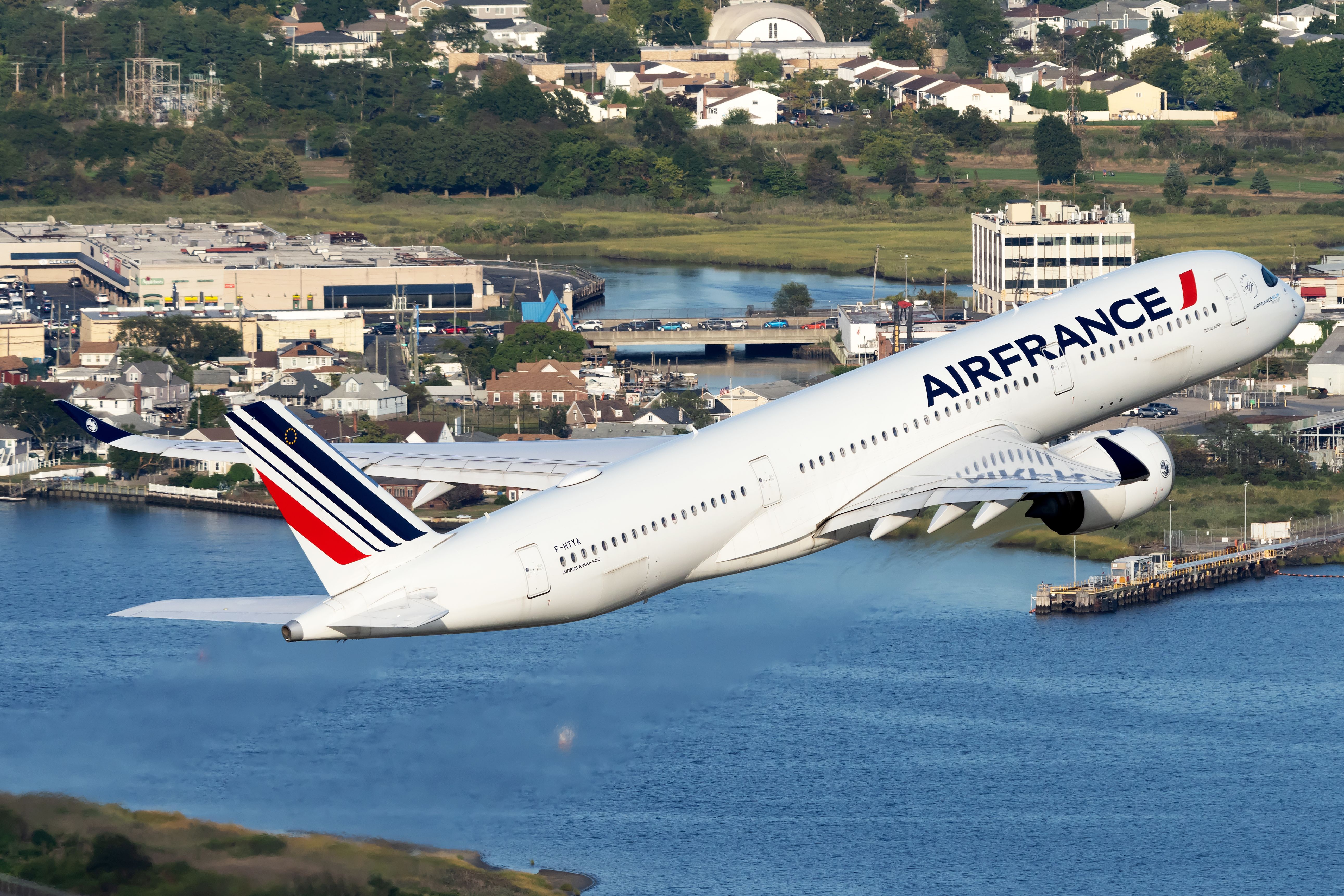 An Air France Airbus A350-900.