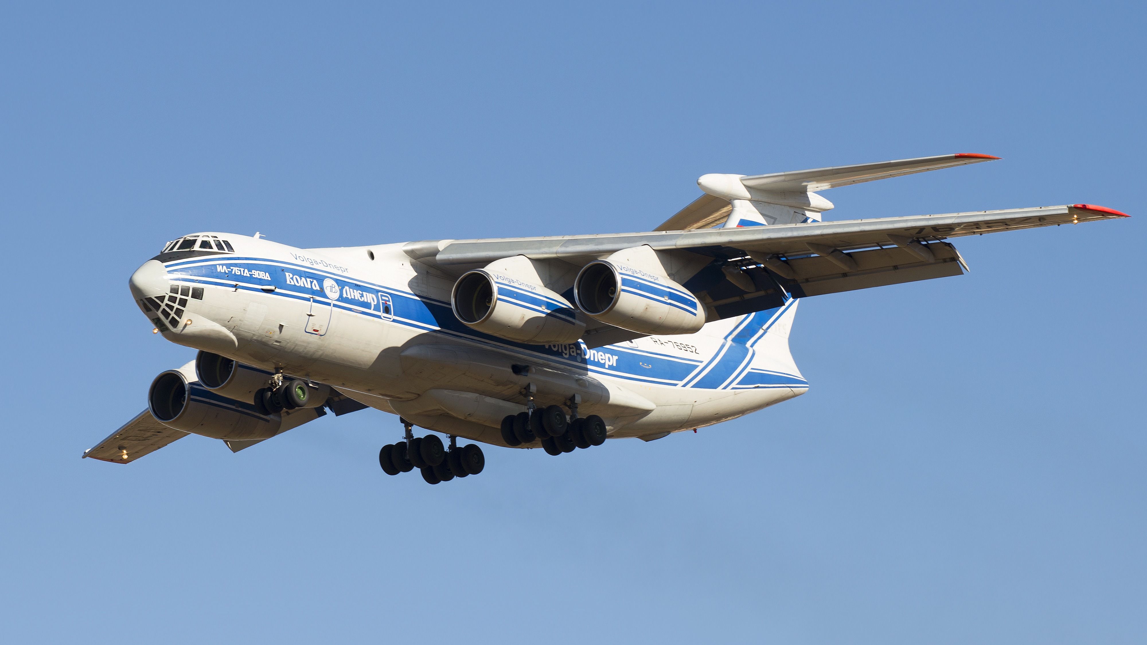 flying-cargo-il-76-td-90-ra- flying-cargo-il-76-td-90-ra-