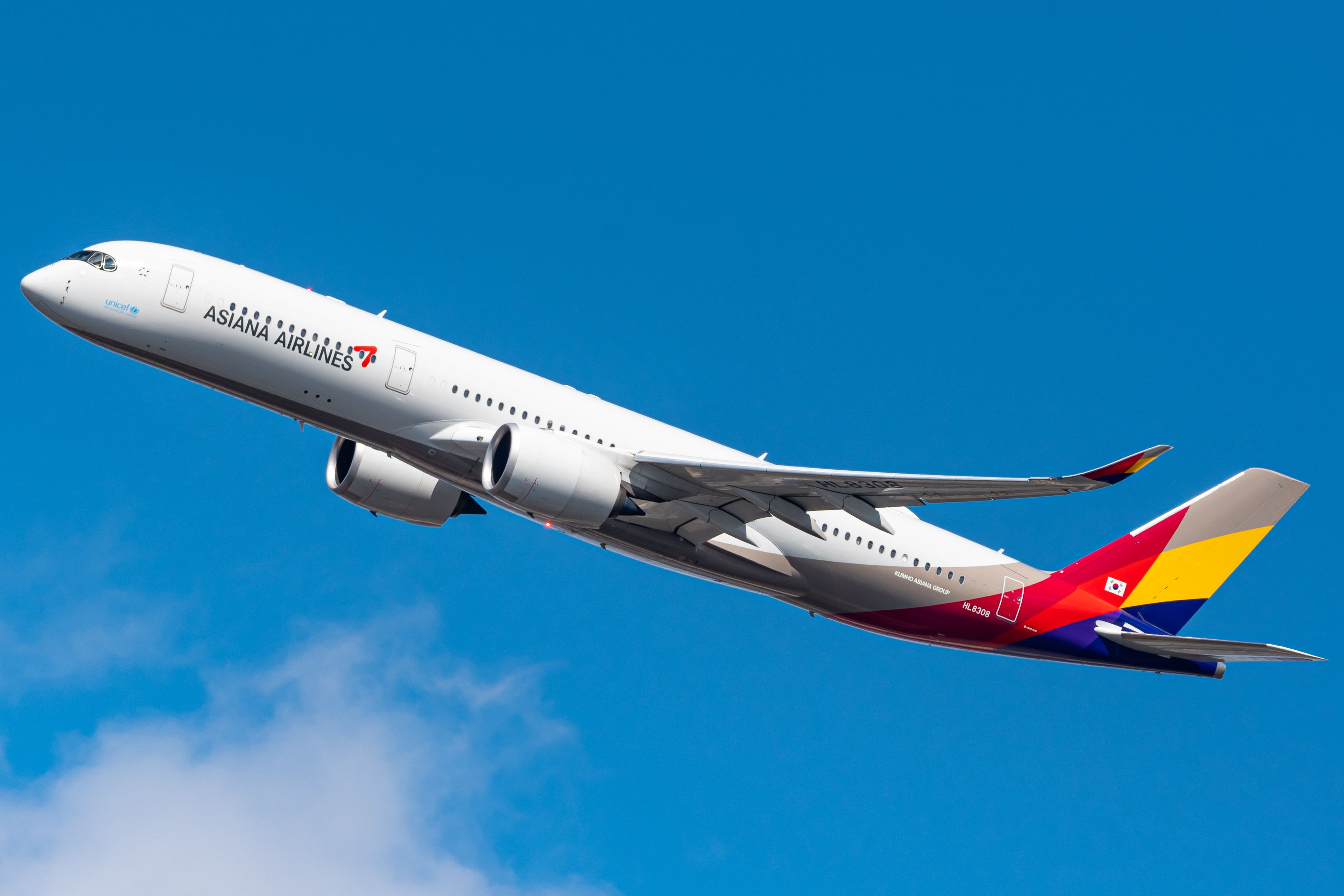 Asiana Airlines Airbus A350-900 Taking Off