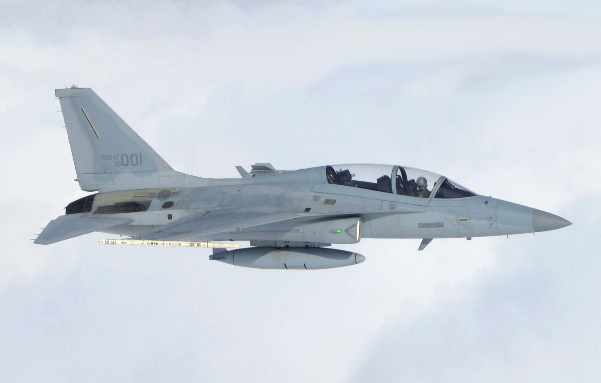 A KAI FA-50 Flying in the sky.