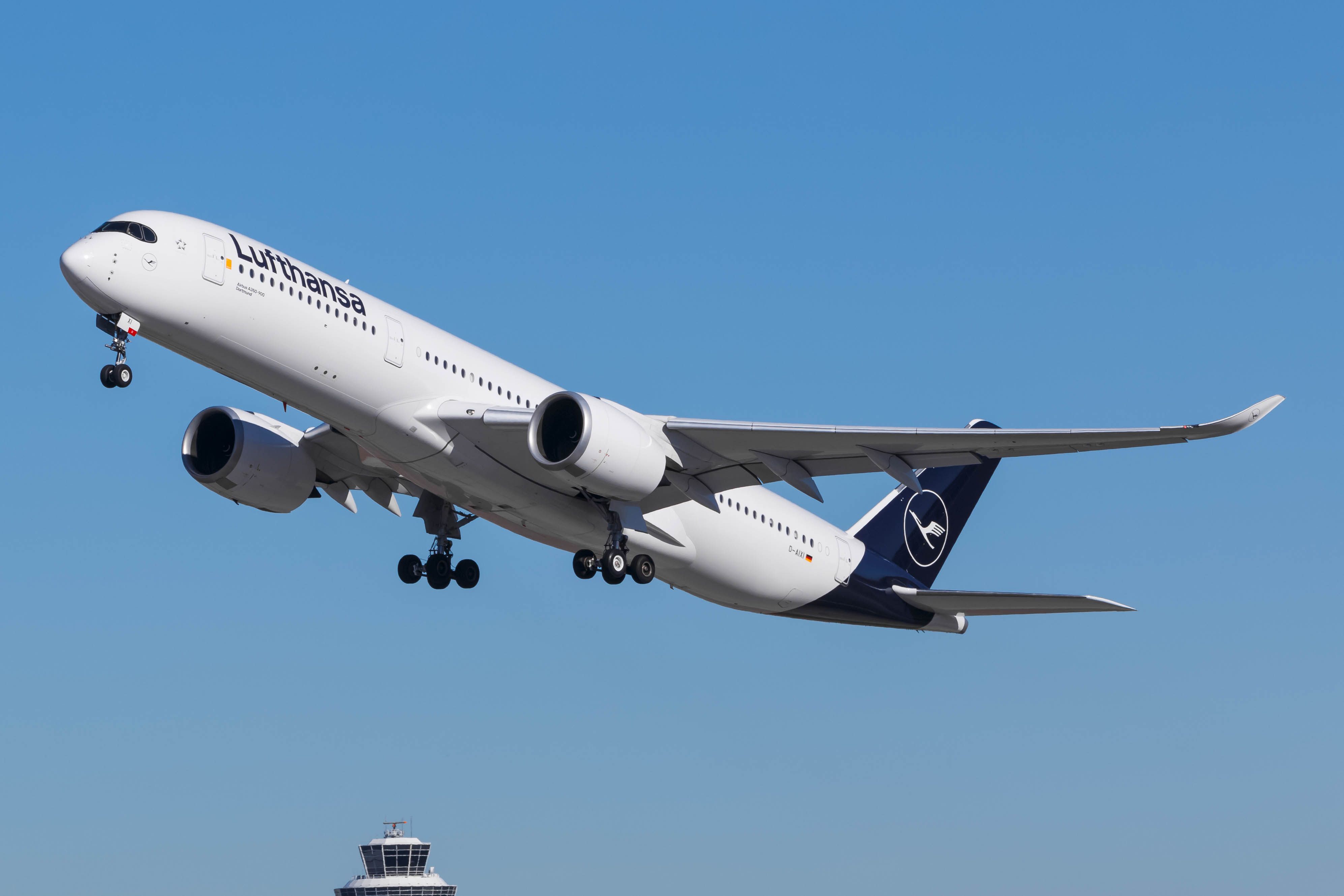Lufthansa Airbus A350-900 departing Munich Airport MUC