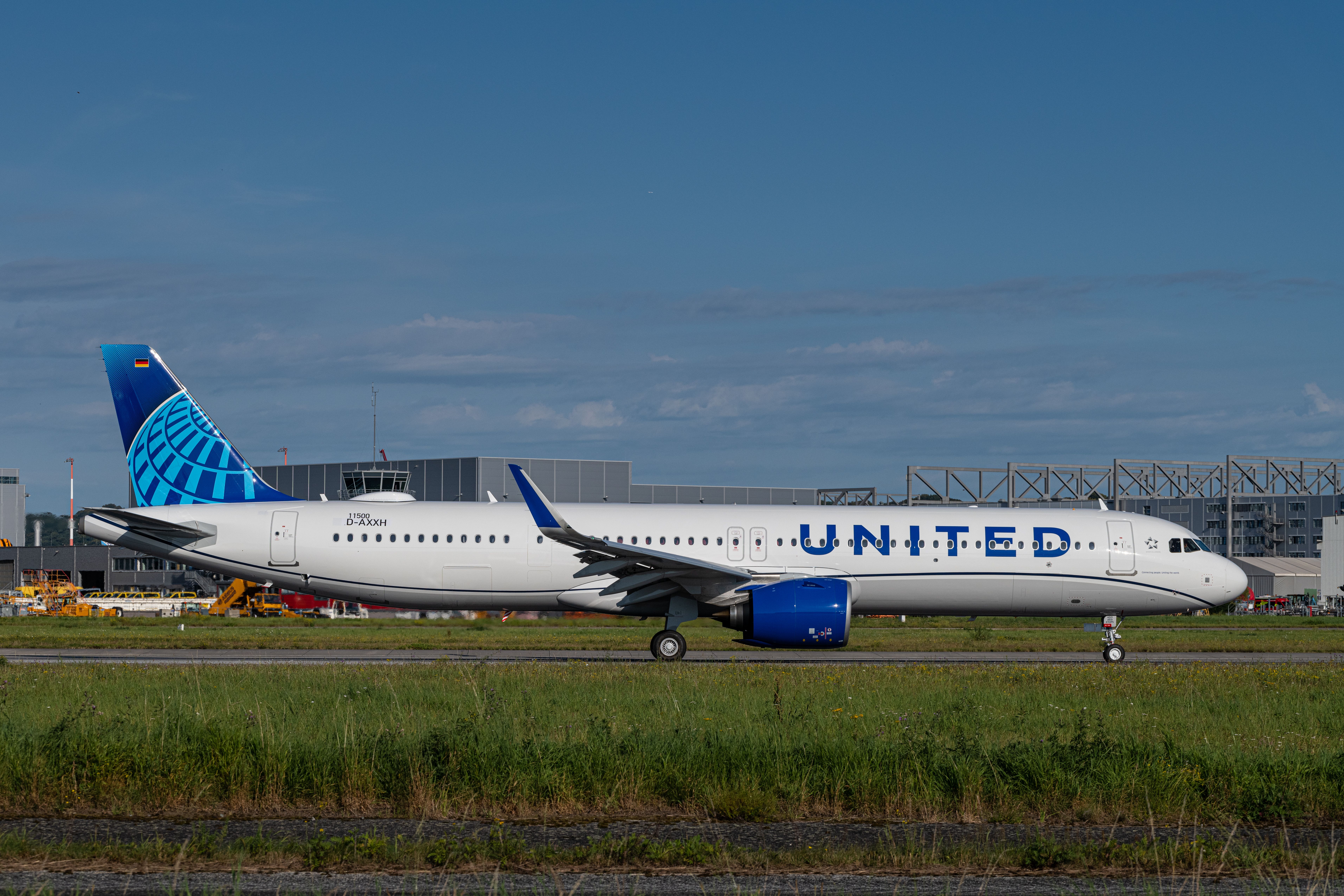 United Airlines Airbus A321neo spotted at Hamburg