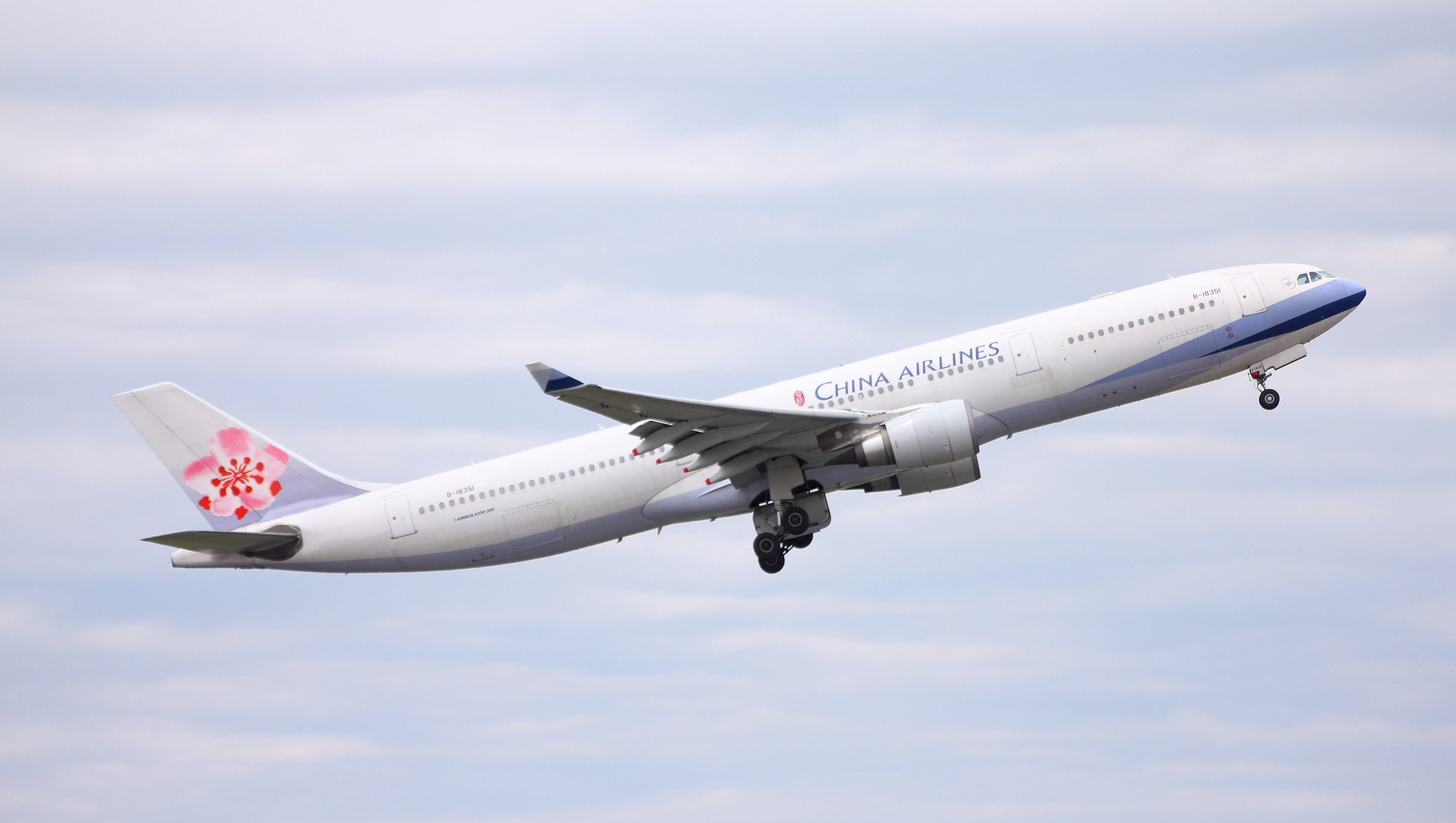 China Airlines Airbus A330 Returns To Taipei After Crew Declares