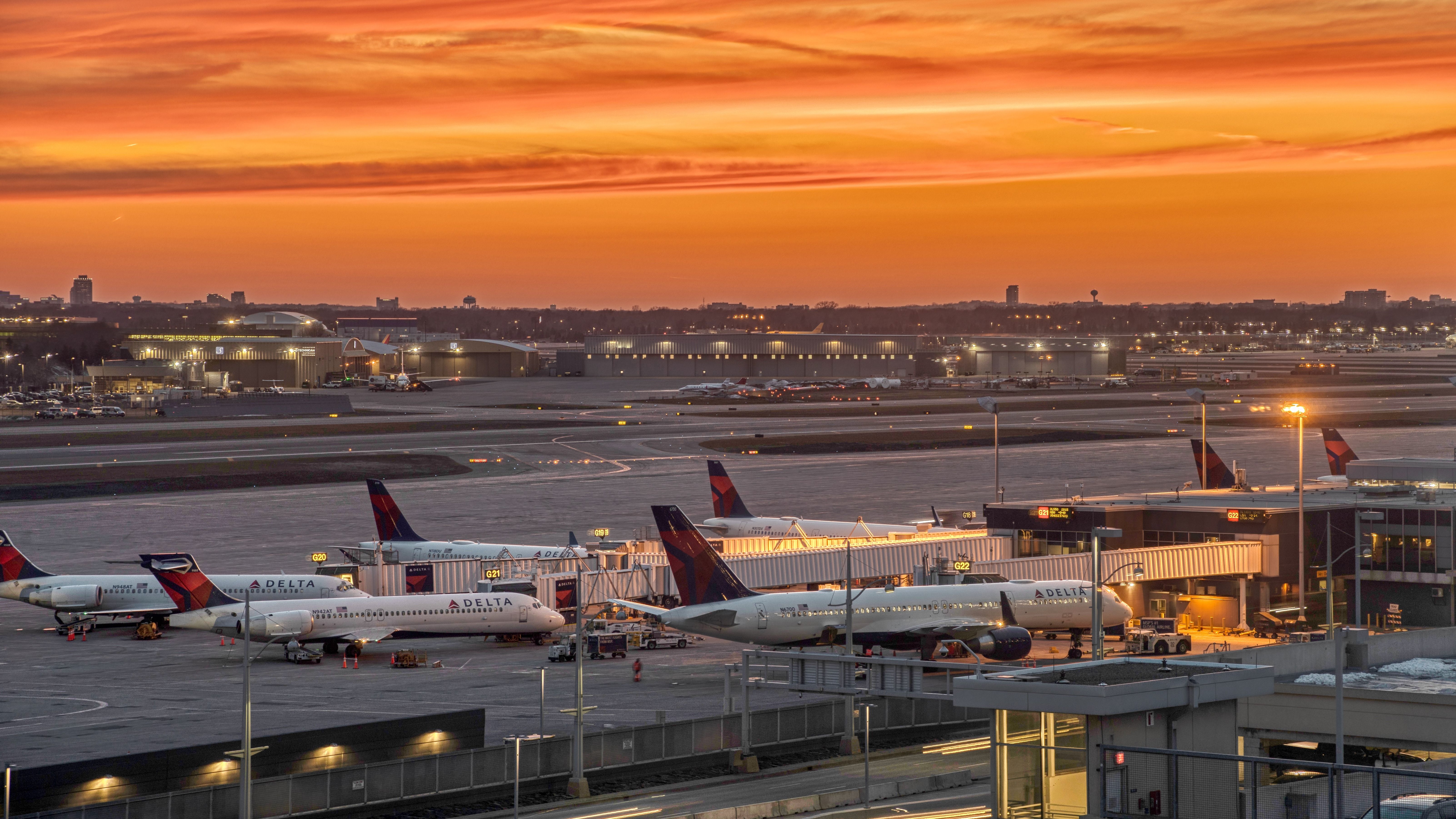 Sunset at MSP airport