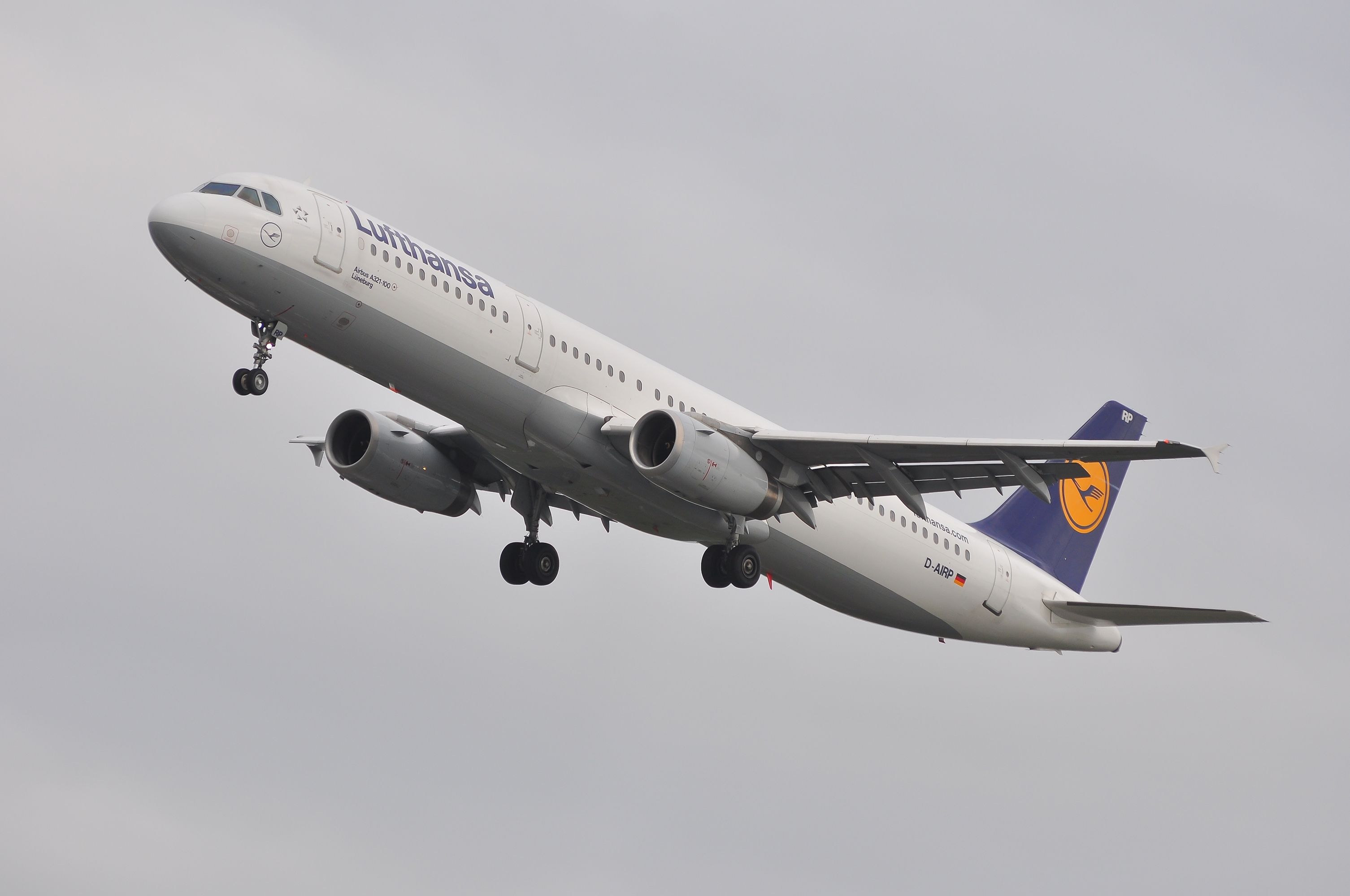 Lufthansa Airbus A321-100 Inflight