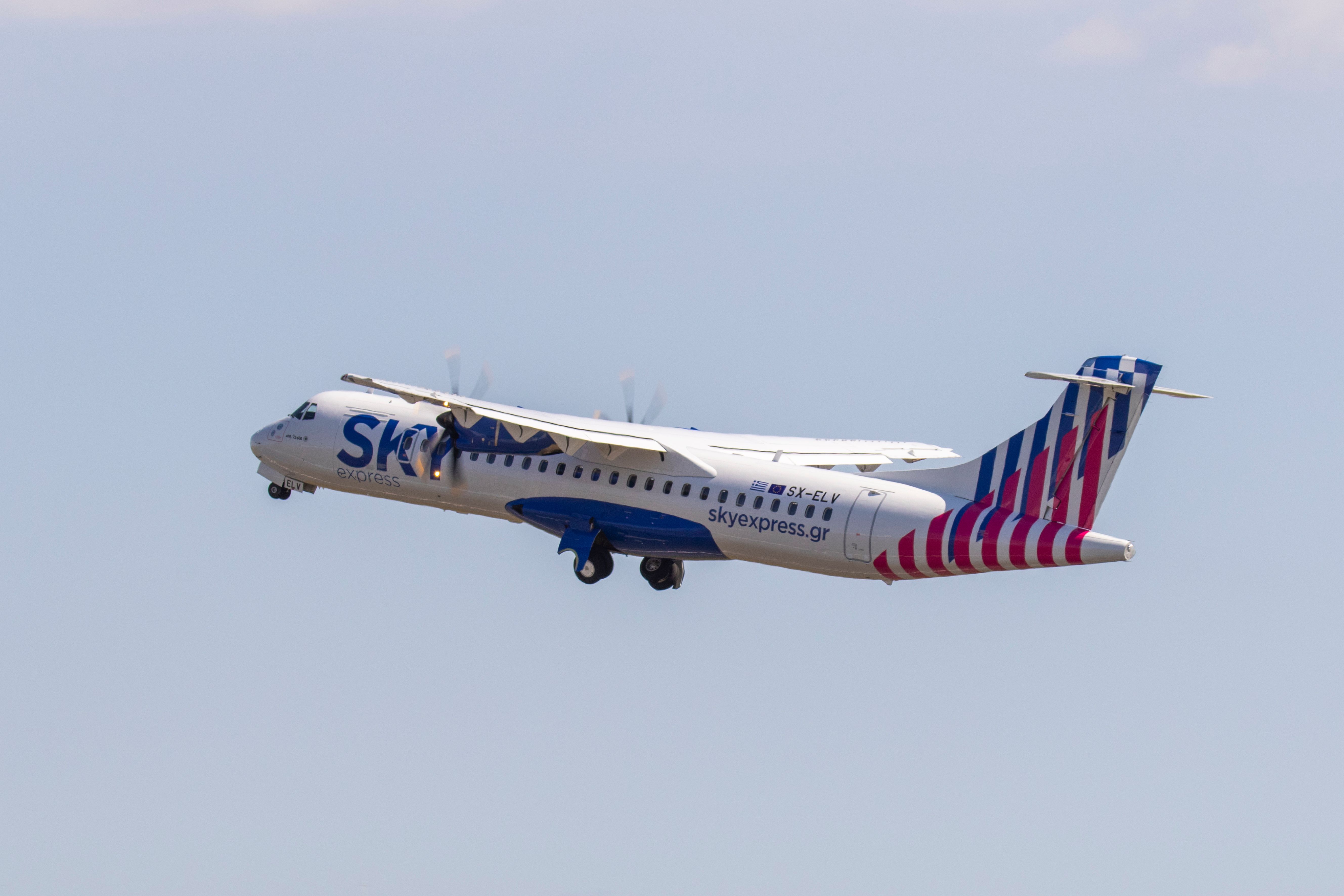 SKY Express ATR 72-600 