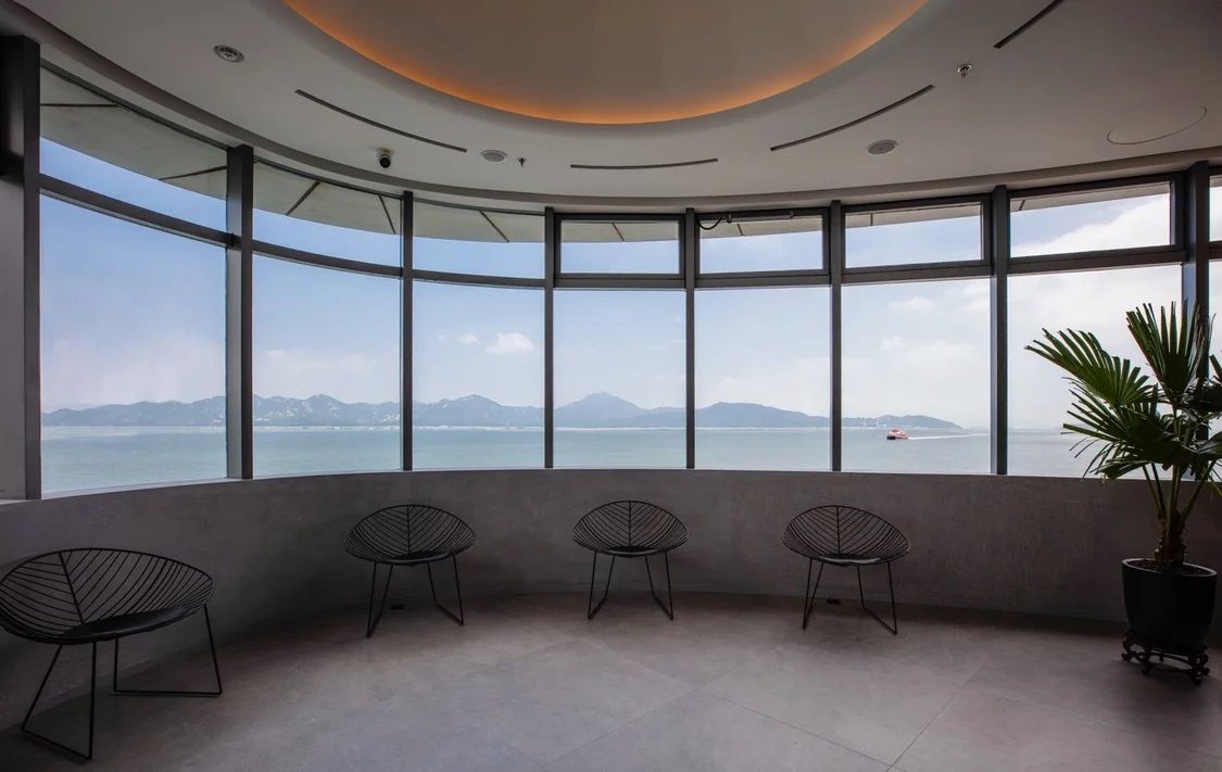 VIP Lounge's panoramic observation deck with a 270-degree sea view